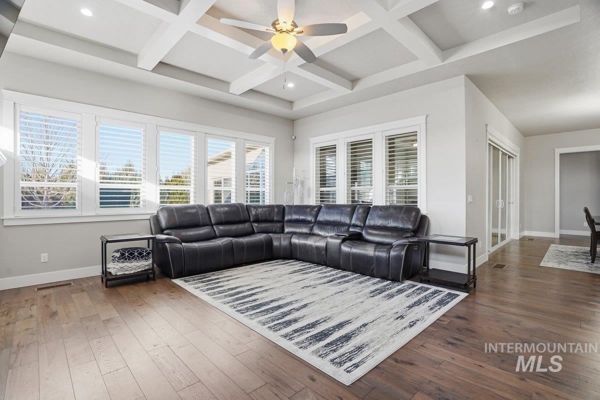 427 E Merino Street, Kuna, Idaho 83634, 4 Bedrooms, 2.5 Bathrooms, Residential For Sale, Price $815,000, 98970722