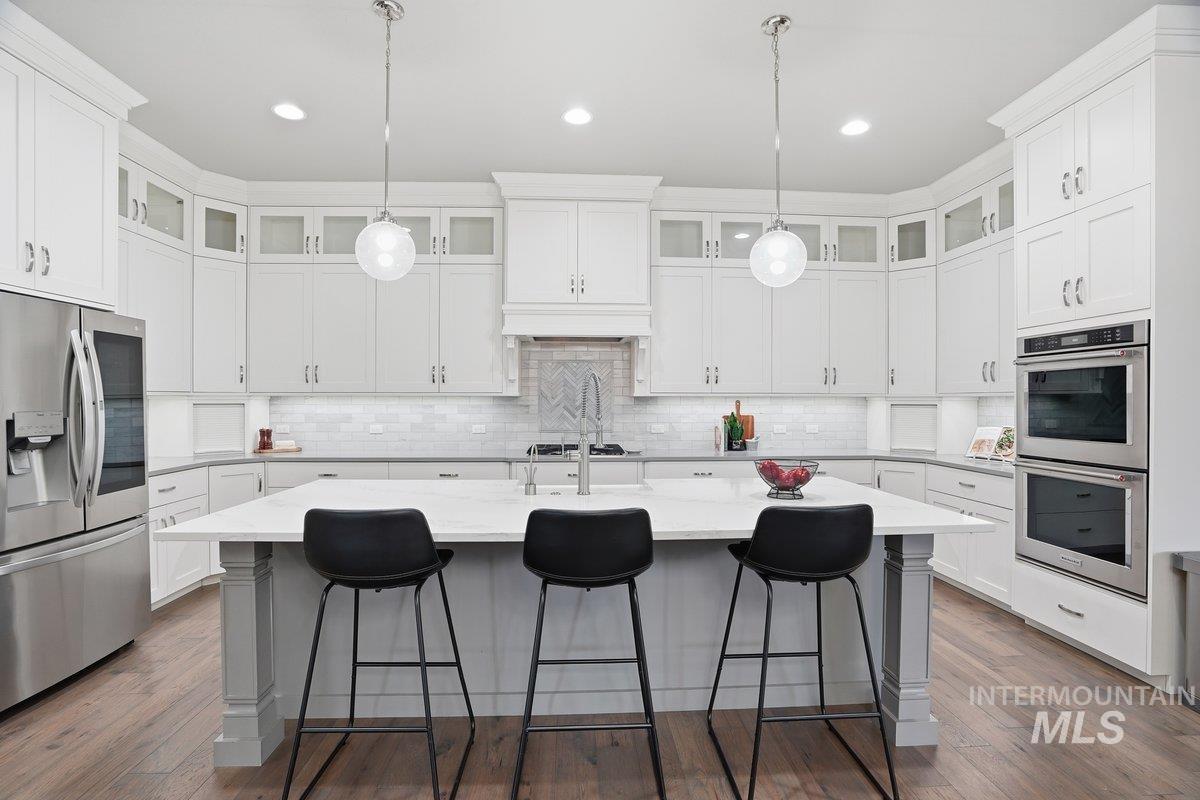 427 E Merino Street, Kuna, Idaho 83634, 4 Bedrooms, 2.5 Bathrooms, Residential For Sale, Price $815,000, 98970722