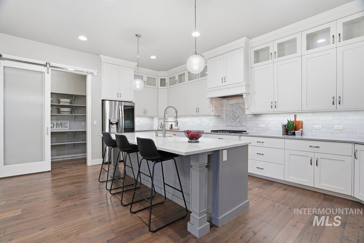 427 E Merino Street, Kuna, Idaho 83634, 4 Bedrooms, 2.5 Bathrooms, Residential For Sale, Price $815,000, 98970722