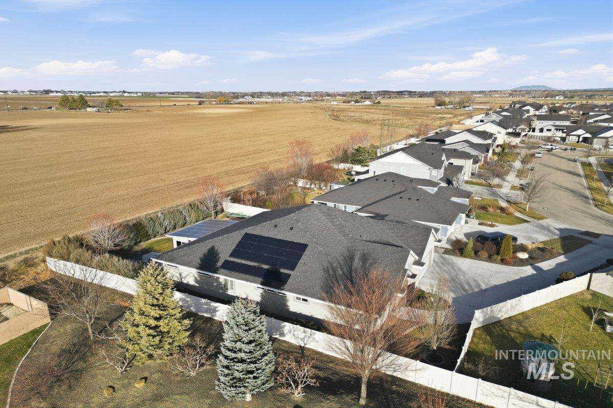 427 E Merino Street, Kuna, Idaho 83634, 4 Bedrooms, 2.5 Bathrooms, Residential For Sale, Price $815,000, 98970722