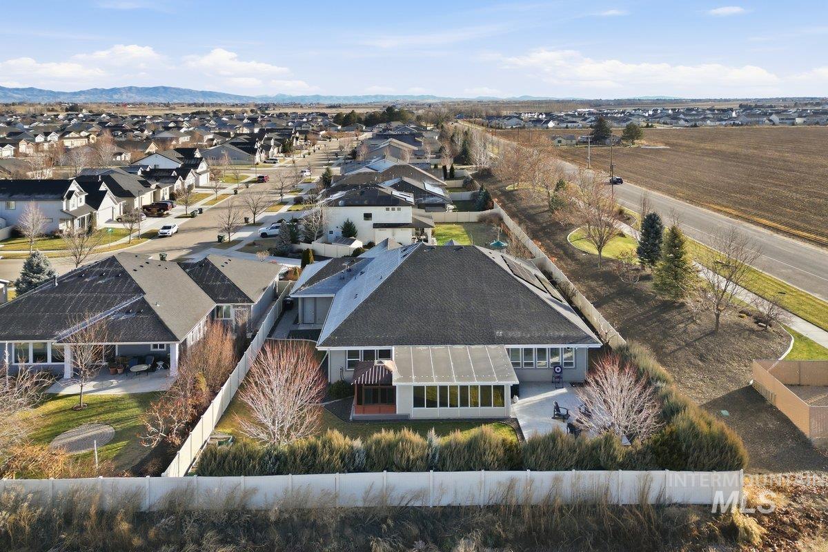 427 E Merino Street, Kuna, Idaho 83634, 4 Bedrooms, 2.5 Bathrooms, Residential For Sale, Price $815,000, 98970722