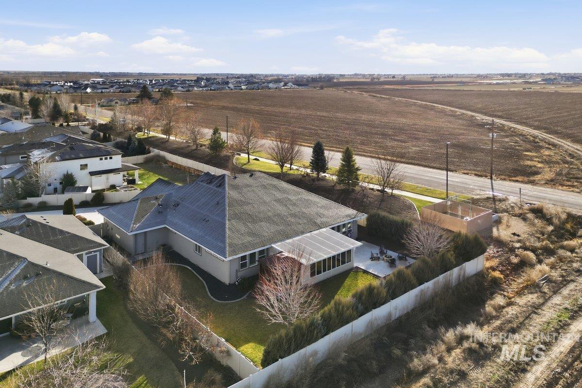 427 E Merino Street, Kuna, Idaho 83634, 4 Bedrooms, 2.5 Bathrooms, Residential For Sale, Price $815,000, 98970722