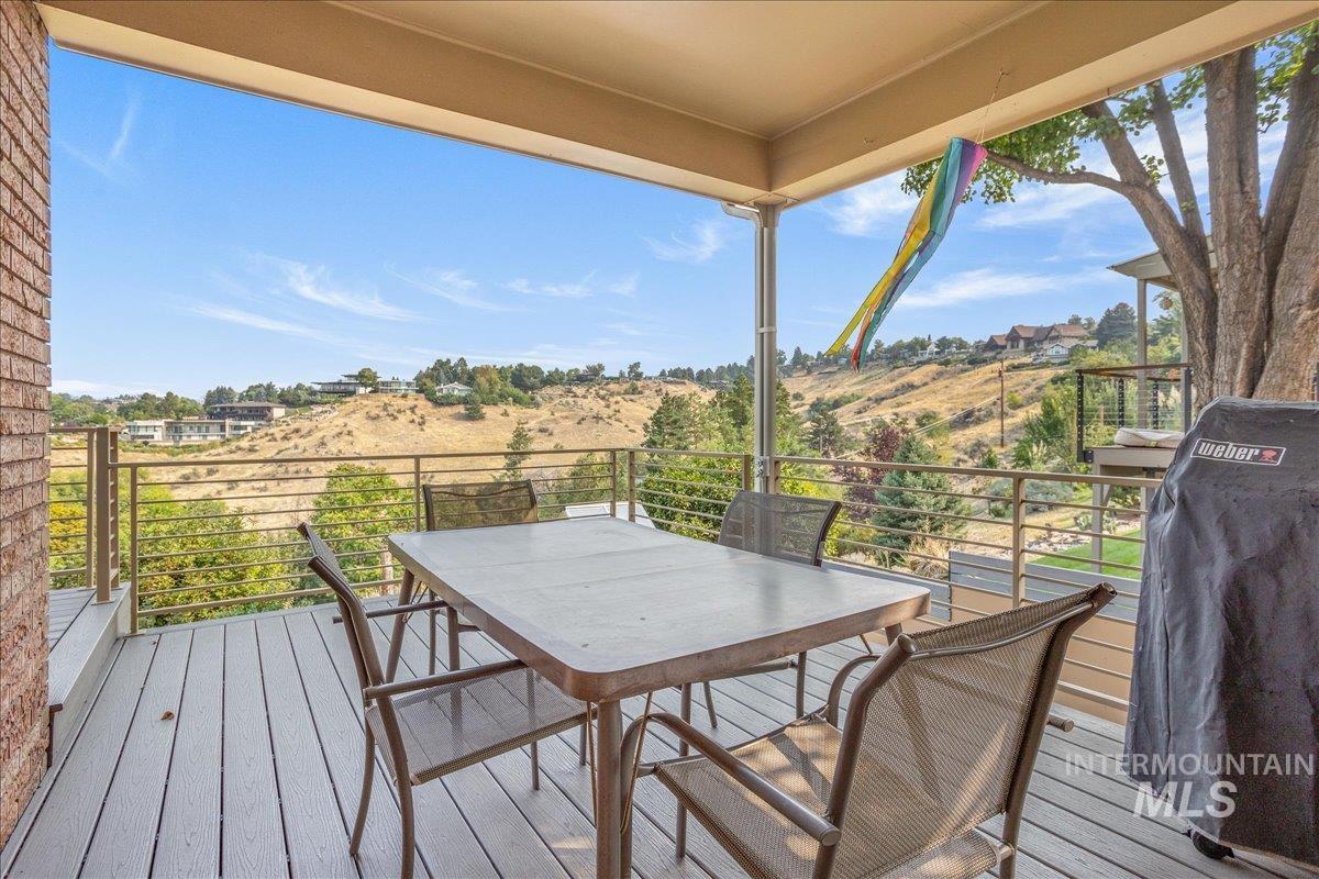 92 W Horizon Dr, Boise, Idaho 83702, 3 Bedrooms, 2 Bathrooms, Residential For Sale, Price $919,900, 98970725