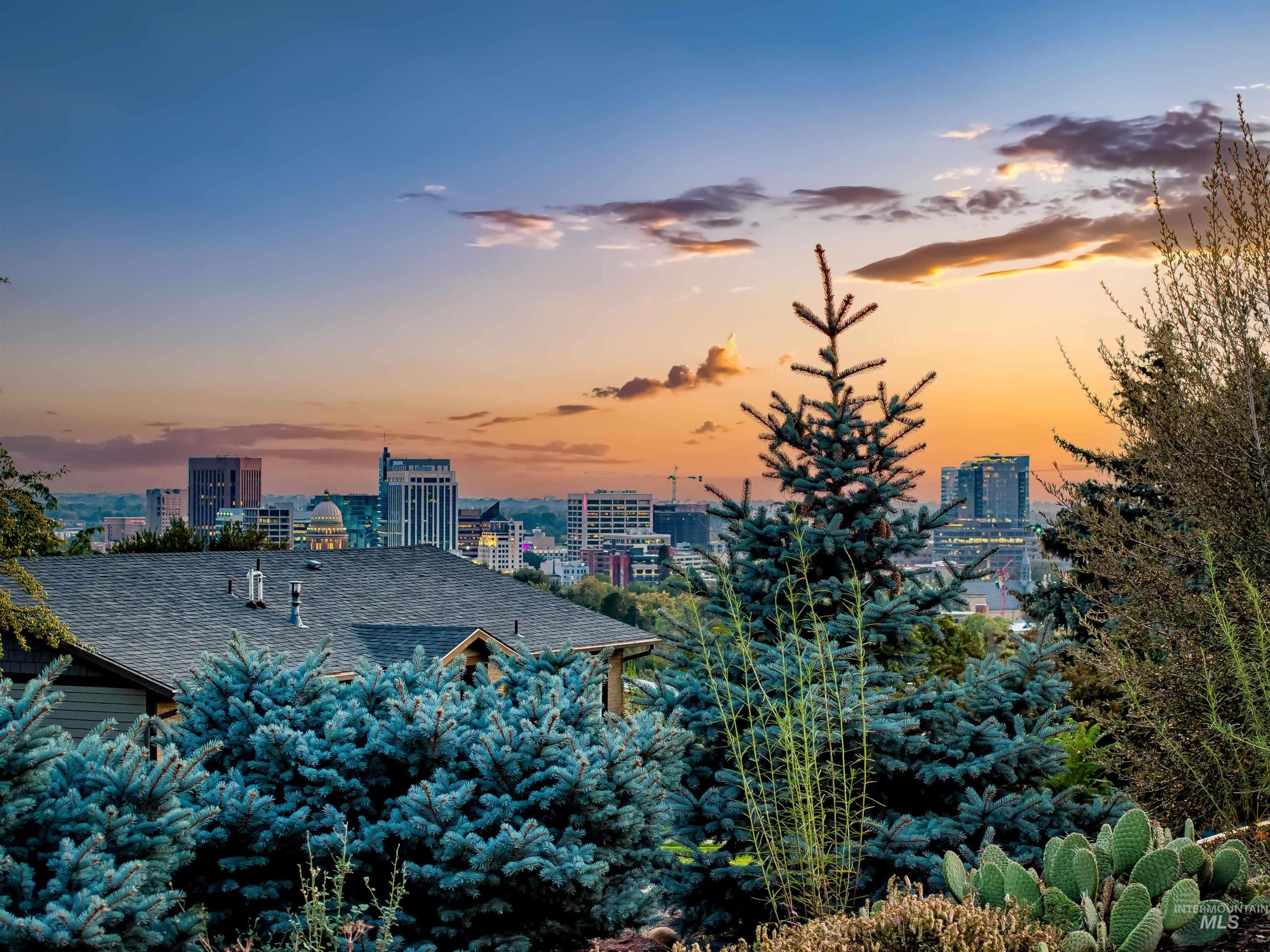 92 W Horizon Dr, Boise, Idaho 83702, 3 Bedrooms, 2 Bathrooms, Residential For Sale, Price $919,900, 98970725