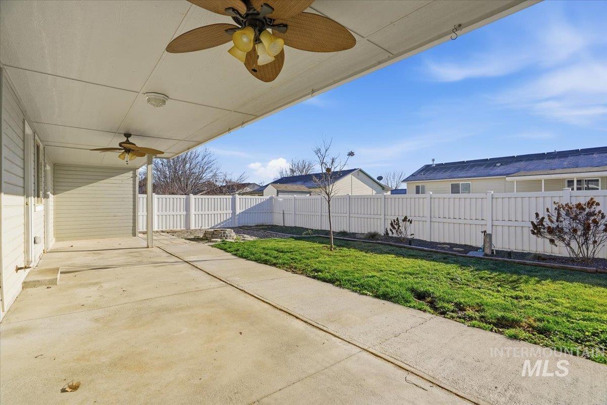 1012 NW 24th St, Fruitland, Idaho 83619-0000, 3 Bedrooms, 2 Bathrooms, Residential For Sale, Price $379,000,MLS 98970734