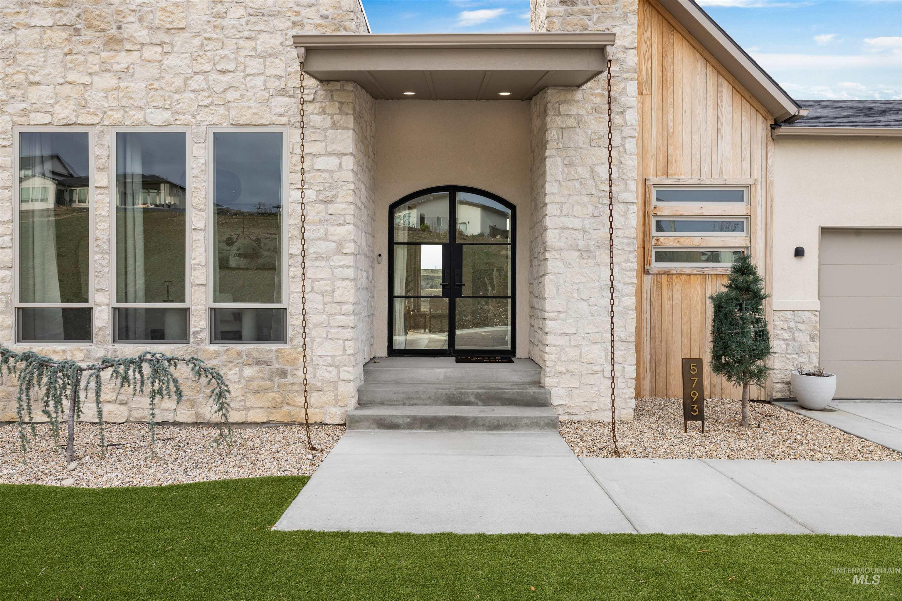 5793 S Brian Way, Boise, Idaho 83716-8850, 3 Bedrooms, 3.5 Bathrooms, Residential For Sale, Price $1,250,000,MLS 98970740