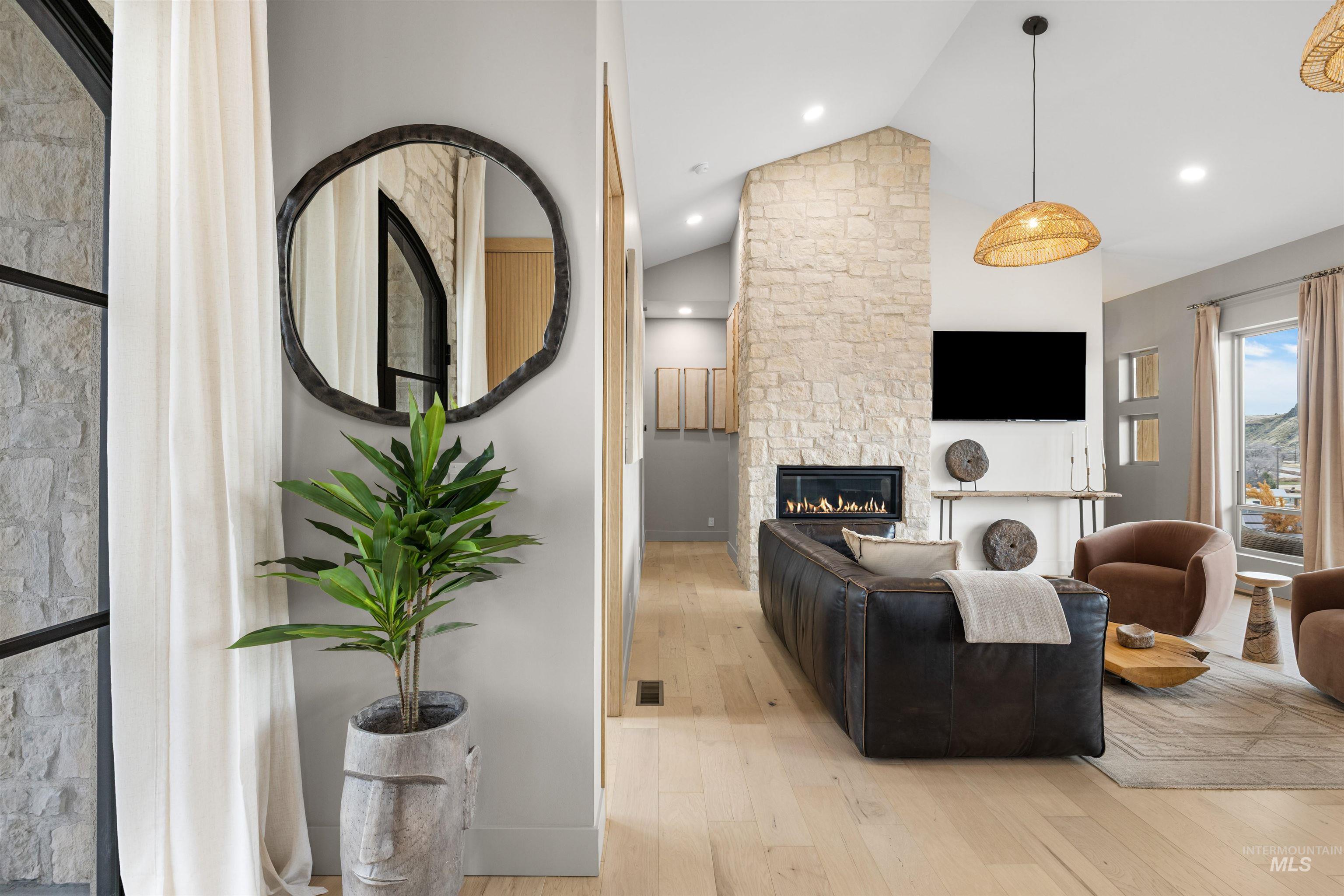 5793 S Brian Way, Boise, Idaho 83716-8850, 3 Bedrooms, 3.5 Bathrooms, Residential For Sale, Price $1,250,000,MLS 98970740