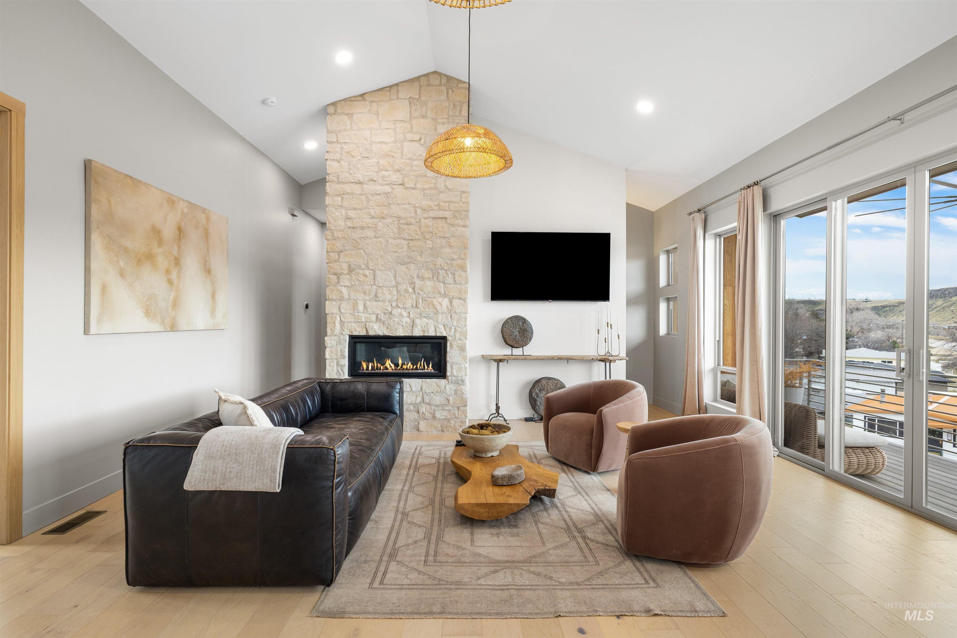 5793 S Brian Way, Boise, Idaho 83716-8850, 3 Bedrooms, 3.5 Bathrooms, Residential For Sale, Price $1,250,000,MLS 98970740