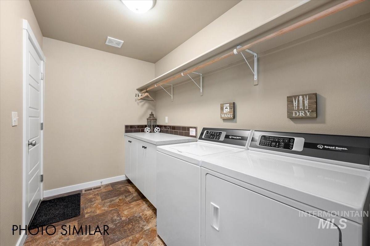 945 Twilight St, Weiser, Idaho 83672, 3 Bedrooms, 2 Bathrooms, Residential For Sale, Price $348,299,MLS 98970741