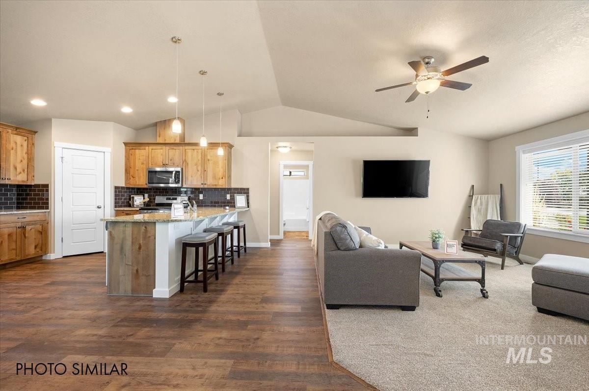 945 Twilight St, Weiser, Idaho 83672, 3 Bedrooms, 2 Bathrooms, Residential For Sale, Price $348,299,MLS 98970741