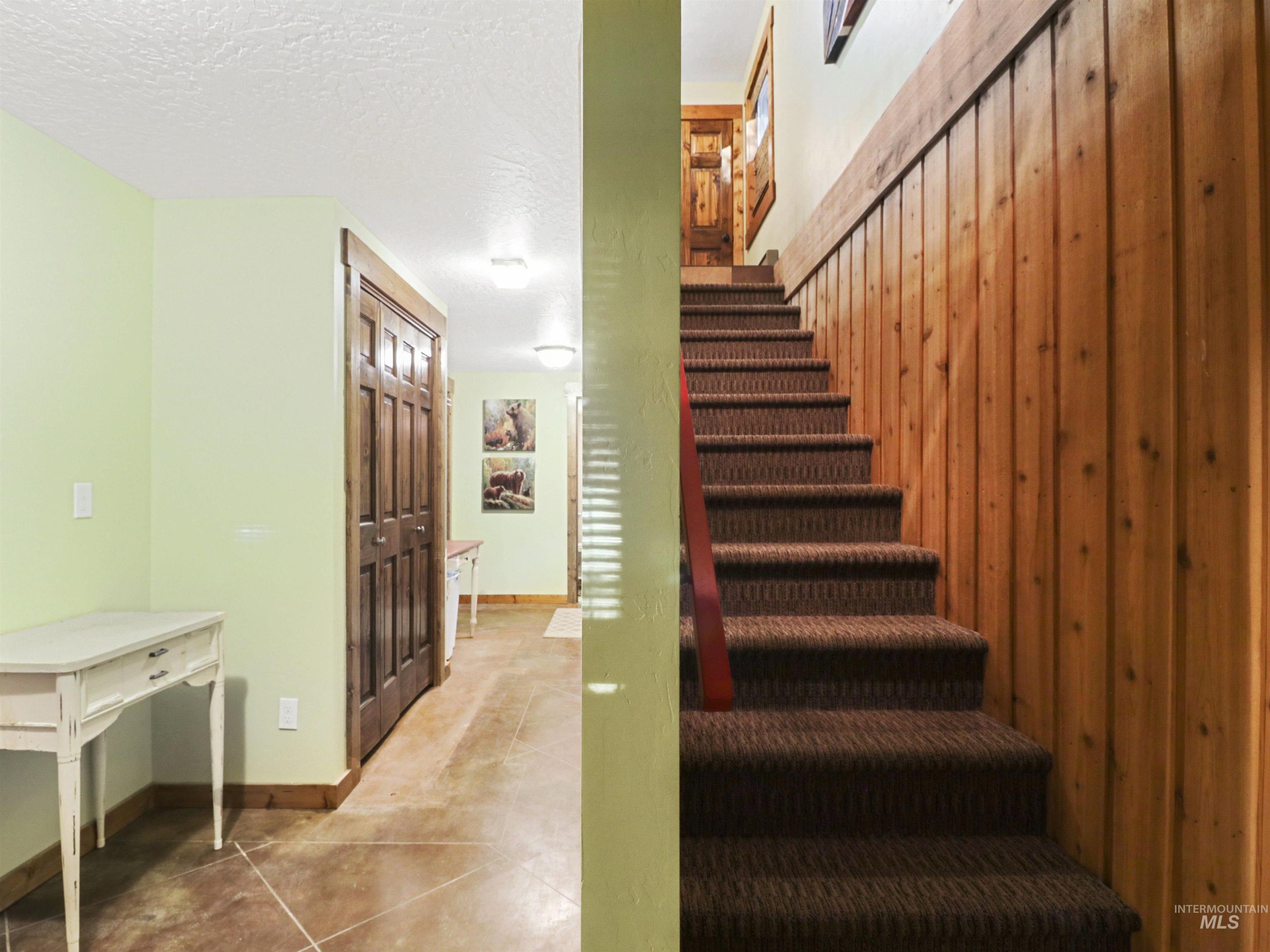 605 West Mountain Road, Cascade, Idaho 83611, 3 Bedrooms, 2 Bathrooms, Residential For Sale, Price $775,000,MLS 98970743