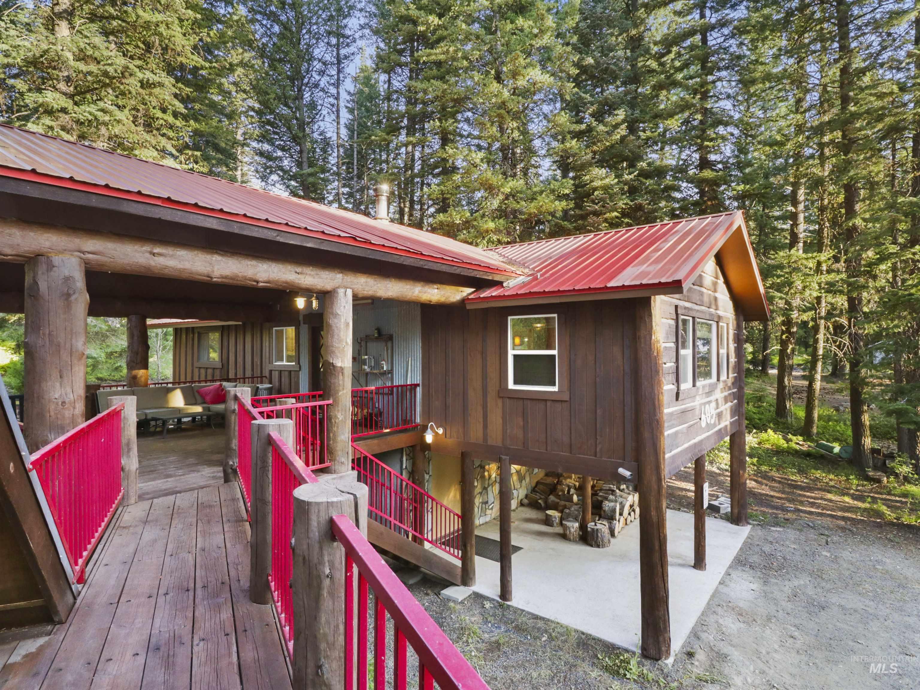 605 West Mountain Road, Cascade, Idaho 83611, 3 Bedrooms, 2 Bathrooms, Residential For Sale, Price $775,000,MLS 98970743