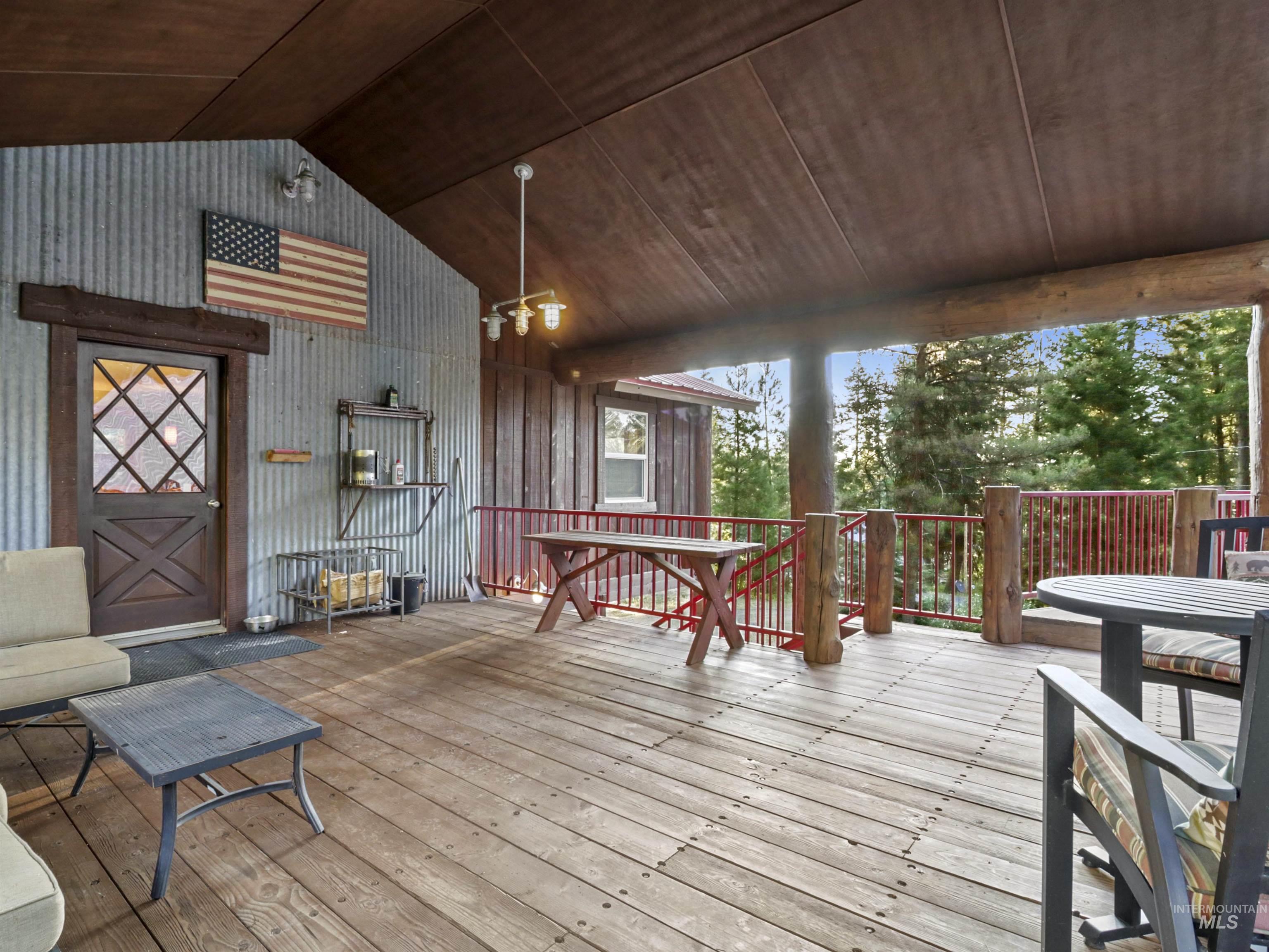 605 West Mountain Road, Cascade, Idaho 83611, 3 Bedrooms, 2 Bathrooms, Residential For Sale, Price $775,000,MLS 98970743