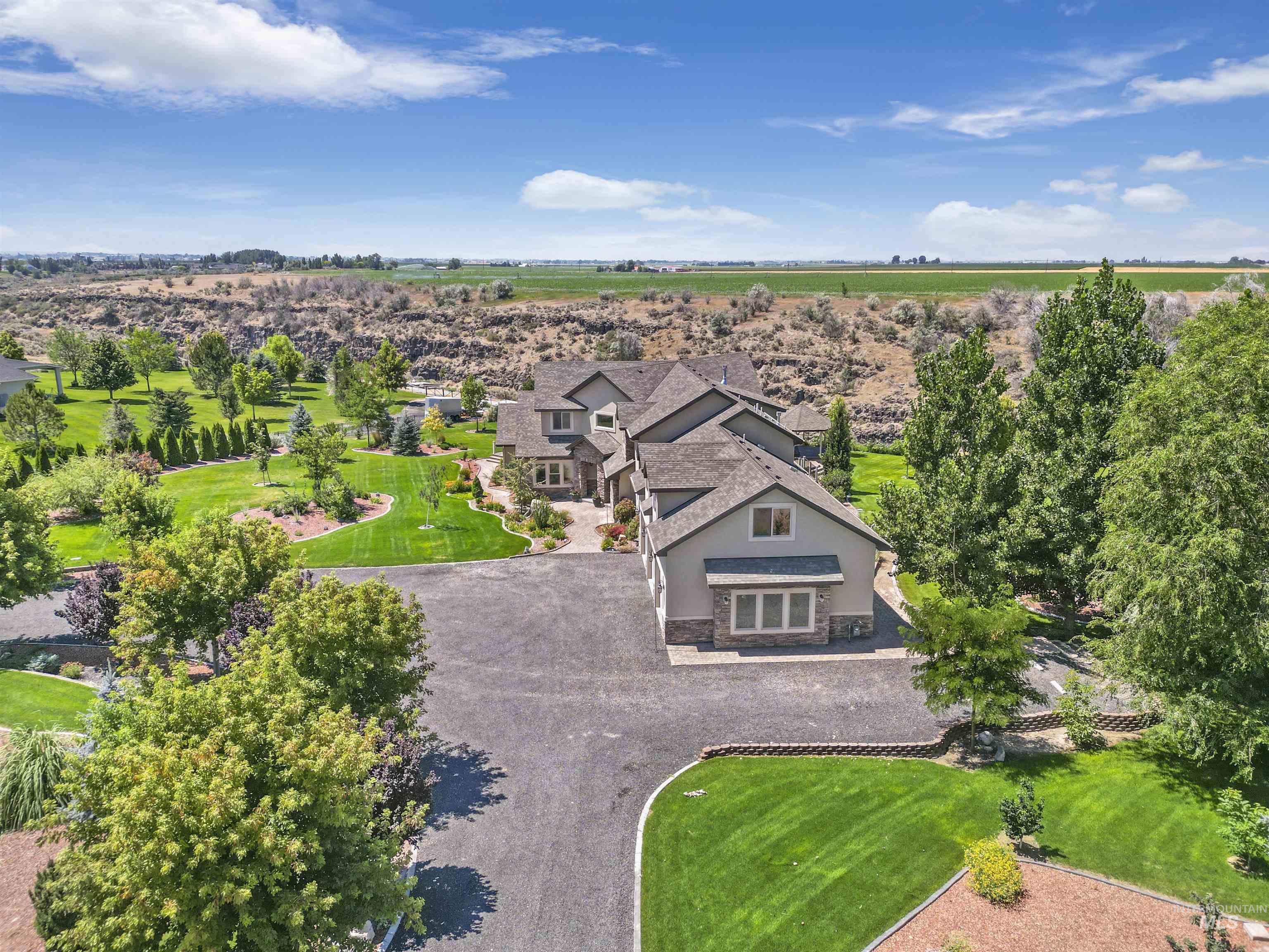 4187 Creek Mesa Dr, Twin Falls, Idaho 83301, 4 Bedrooms, 3.5 Bathrooms, Residential For Sale, Price $1,550,000, 98970747