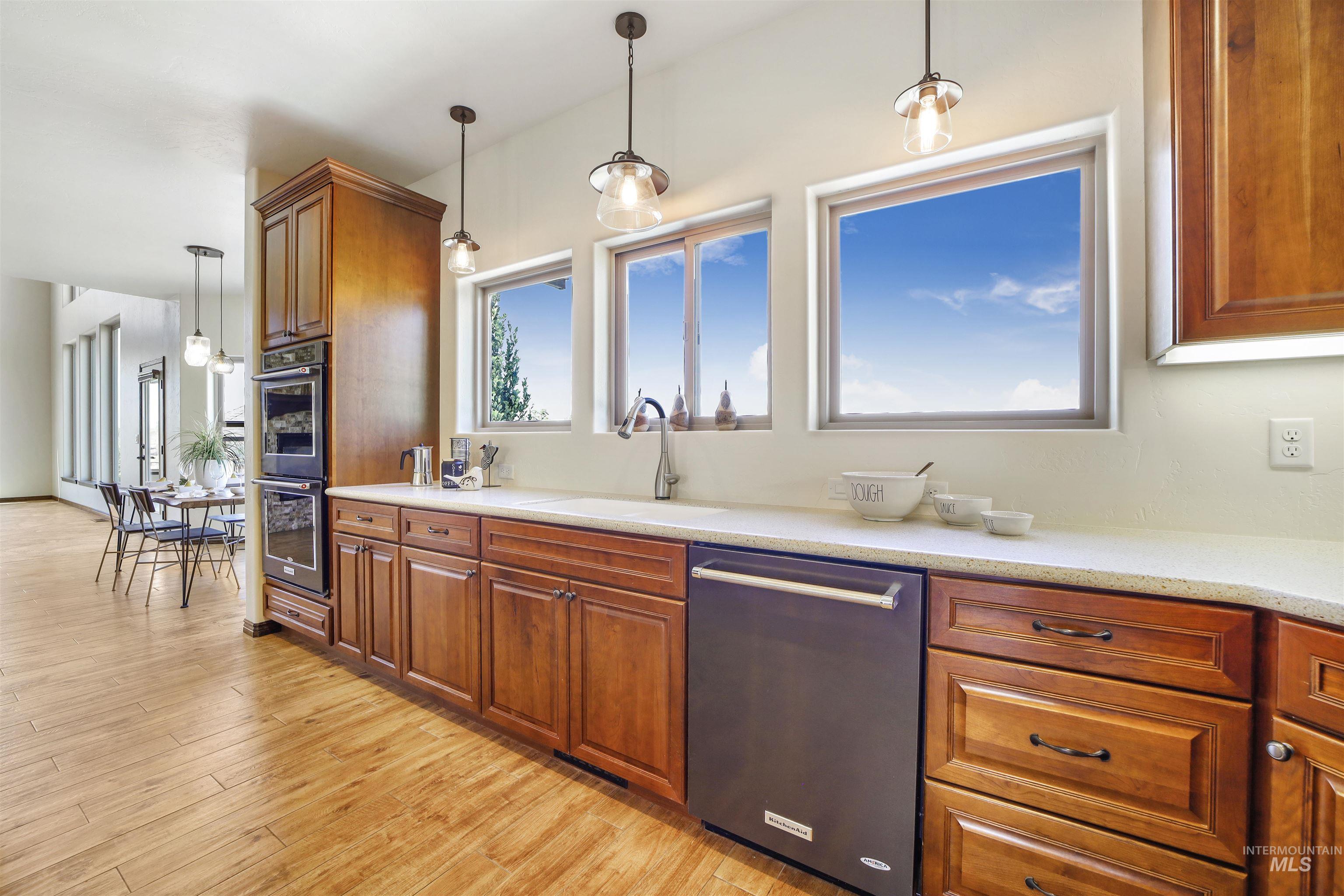 4187 Creek Mesa Dr, Twin Falls, Idaho 83301, 4 Bedrooms, 3.5 Bathrooms, Residential For Sale, Price $1,550,000, 98970747