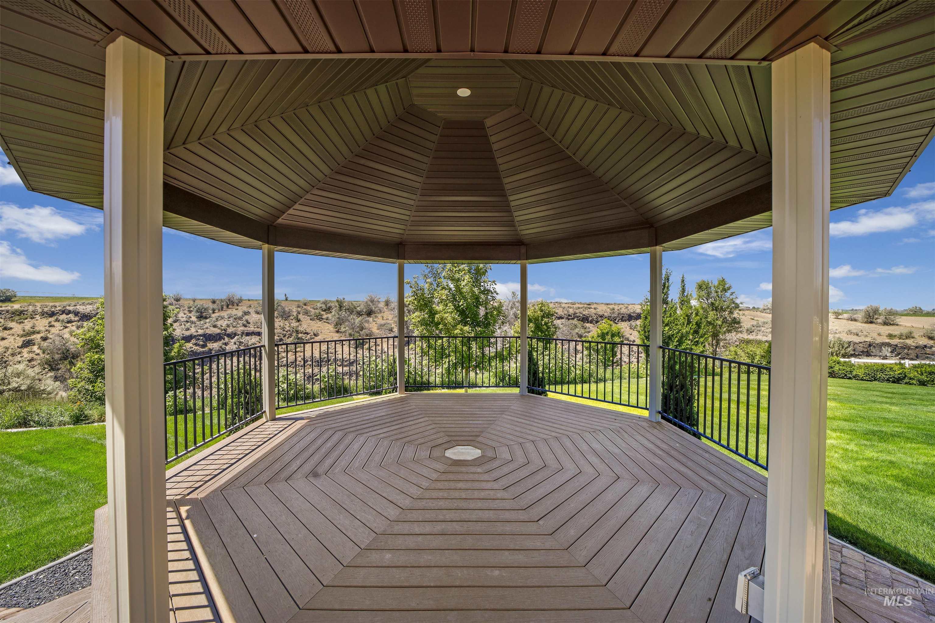 4187 Creek Mesa Dr, Twin Falls, Idaho 83301, 4 Bedrooms, 3.5 Bathrooms, Residential For Sale, Price $1,550,000, 98970747