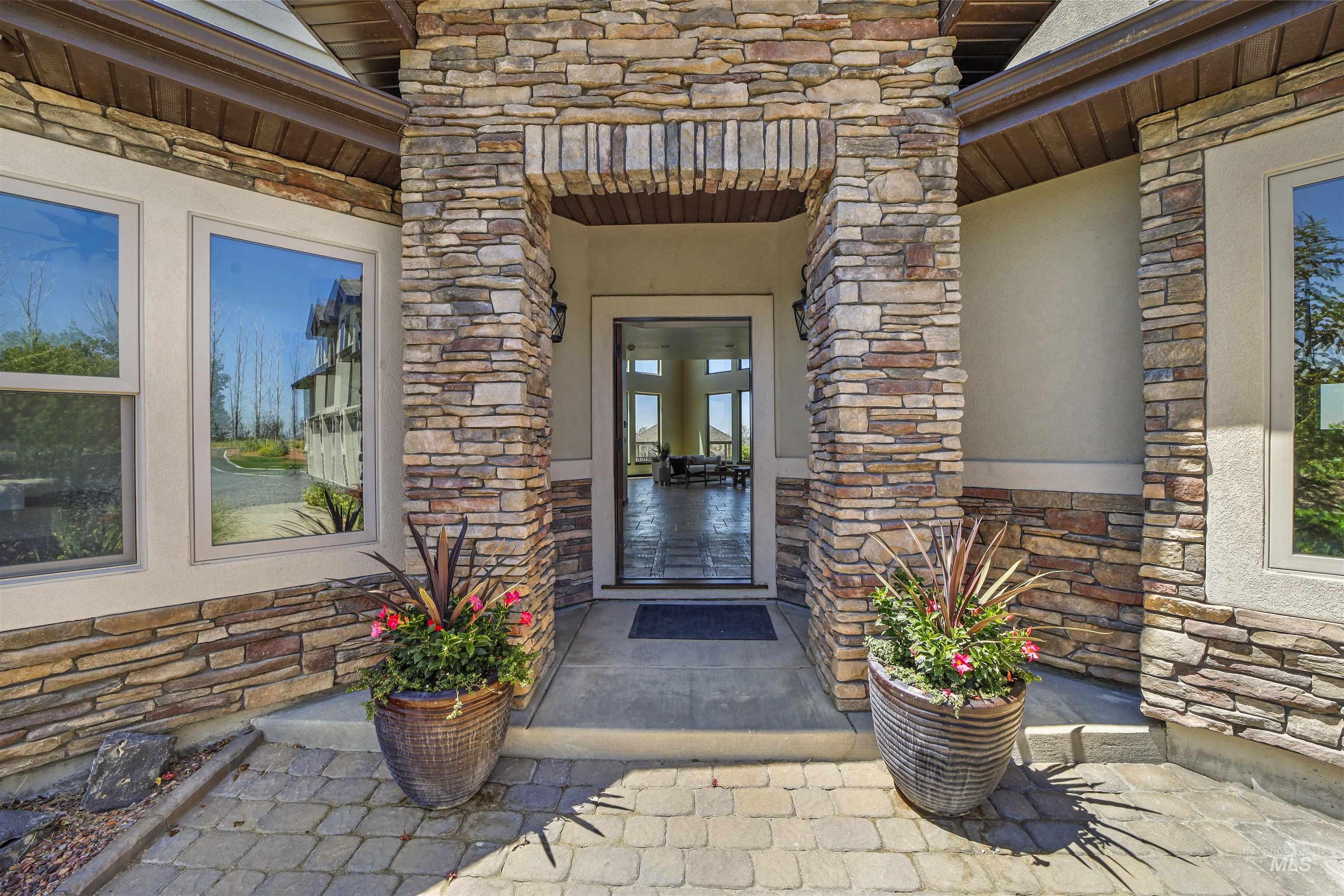 4187 Creek Mesa Dr, Twin Falls, Idaho 83301, 4 Bedrooms, 3.5 Bathrooms, Residential For Sale, Price $1,550,000, 98970747