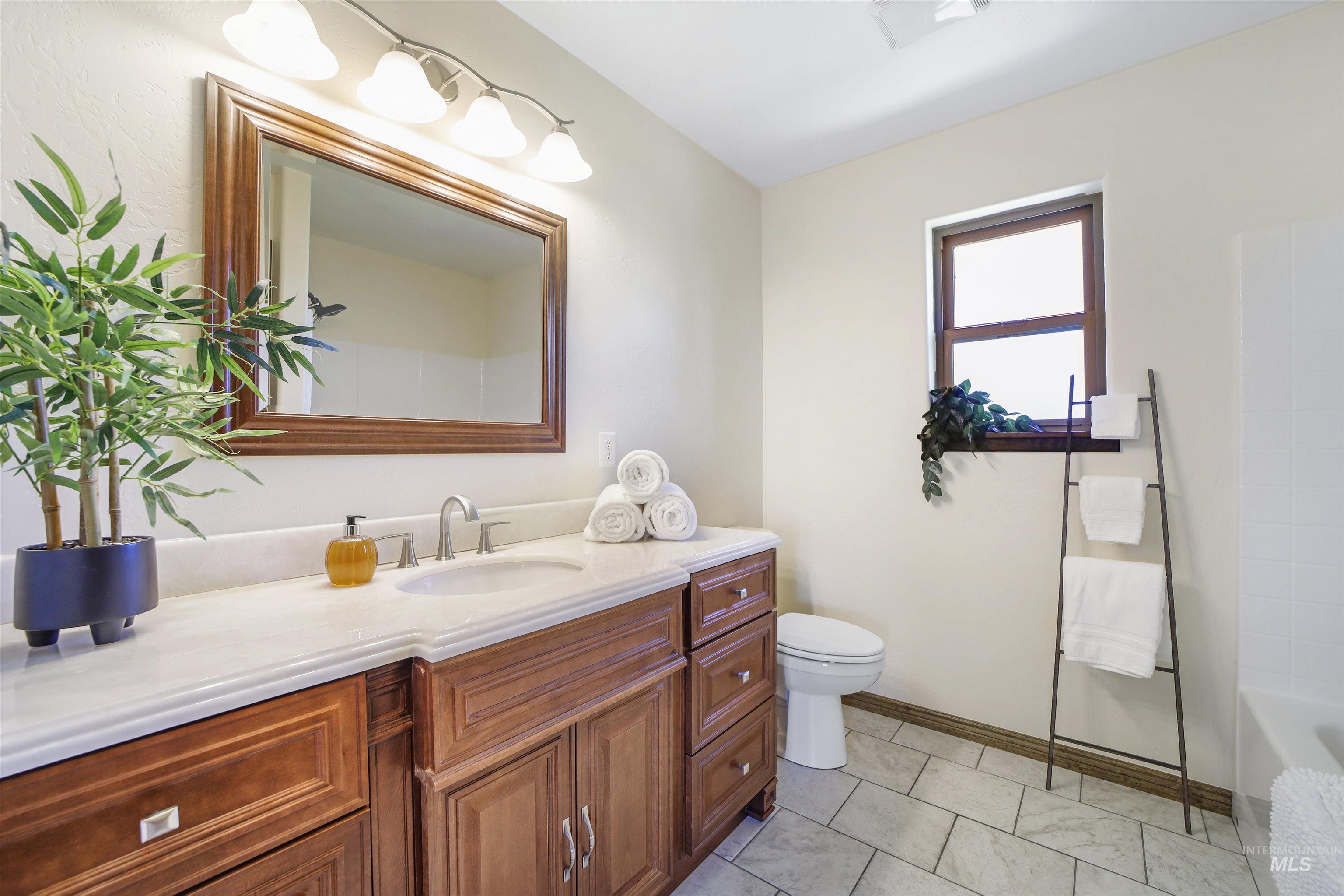 4187 Creek Mesa Dr, Twin Falls, Idaho 83301, 4 Bedrooms, 3.5 Bathrooms, Residential For Sale, Price $1,550,000, 98970747