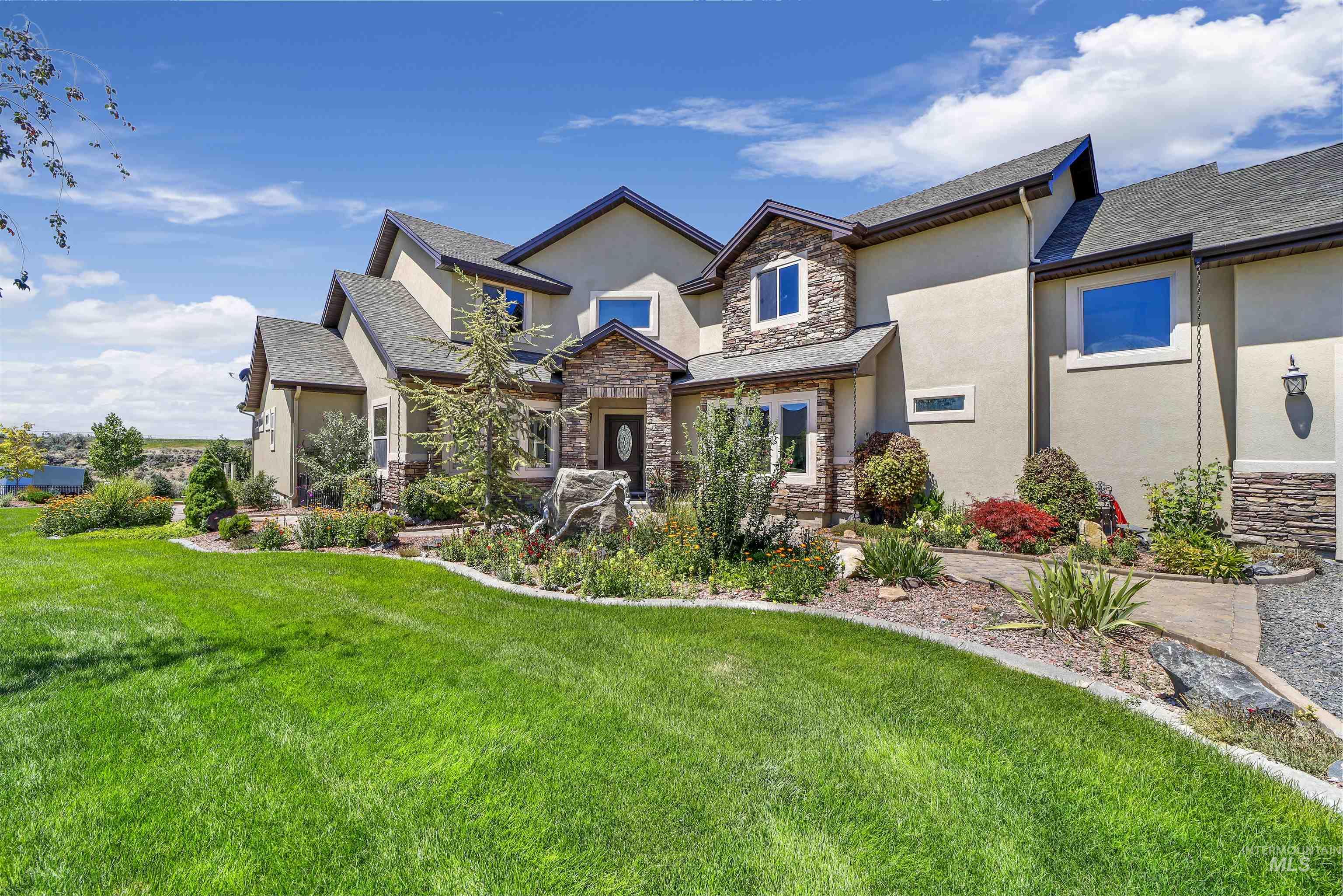 4187 Creek Mesa Dr, Twin Falls, Idaho 83301, 4 Bedrooms, 3.5 Bathrooms, Residential For Sale, Price $1,550,000, 98970747
