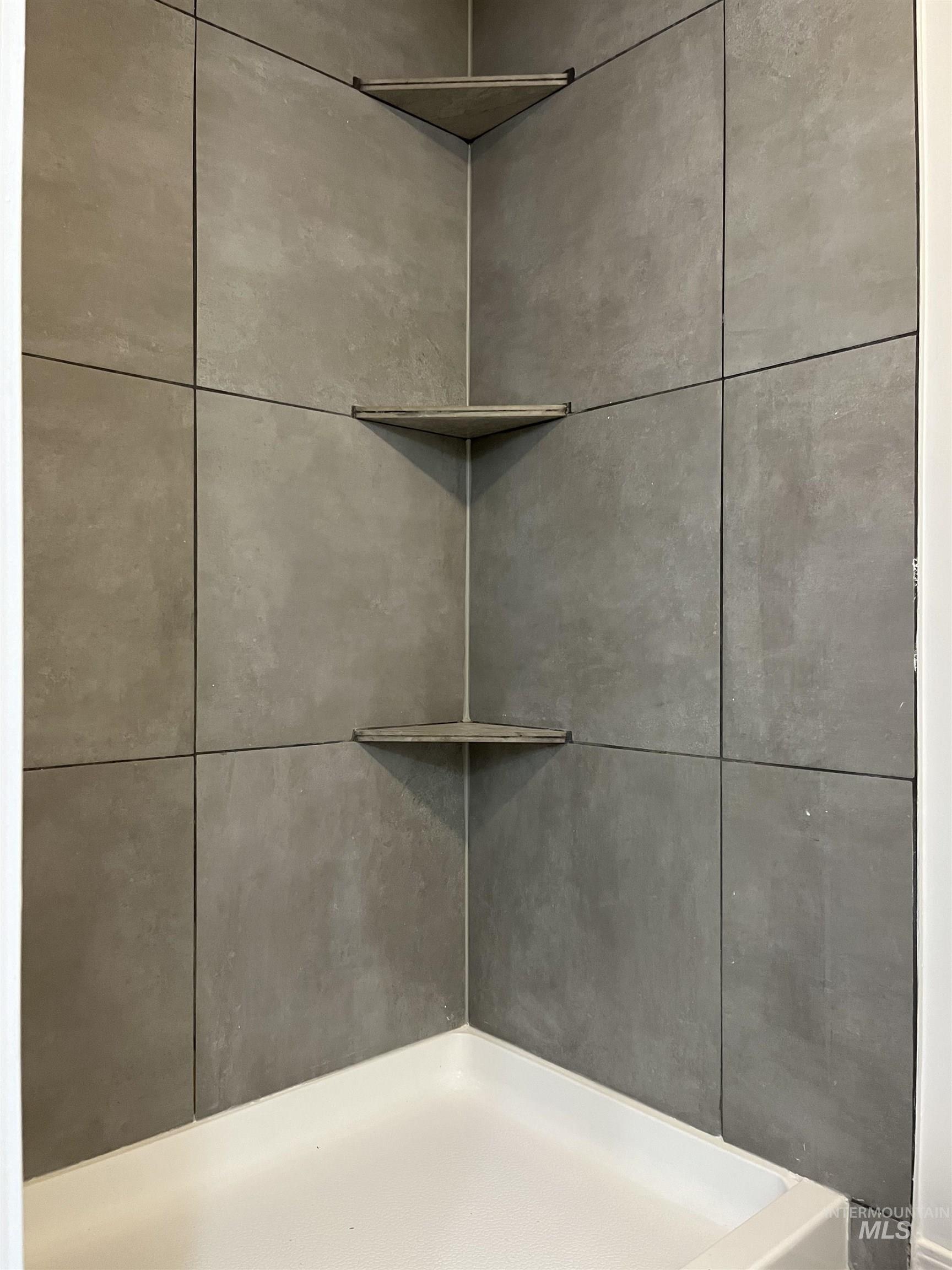 627 Sugar Ave, Ontario, Oregon 97914, 5 Bedrooms, 3 Bathrooms, Residential For Sale, Price $549,000,MLS 98970748