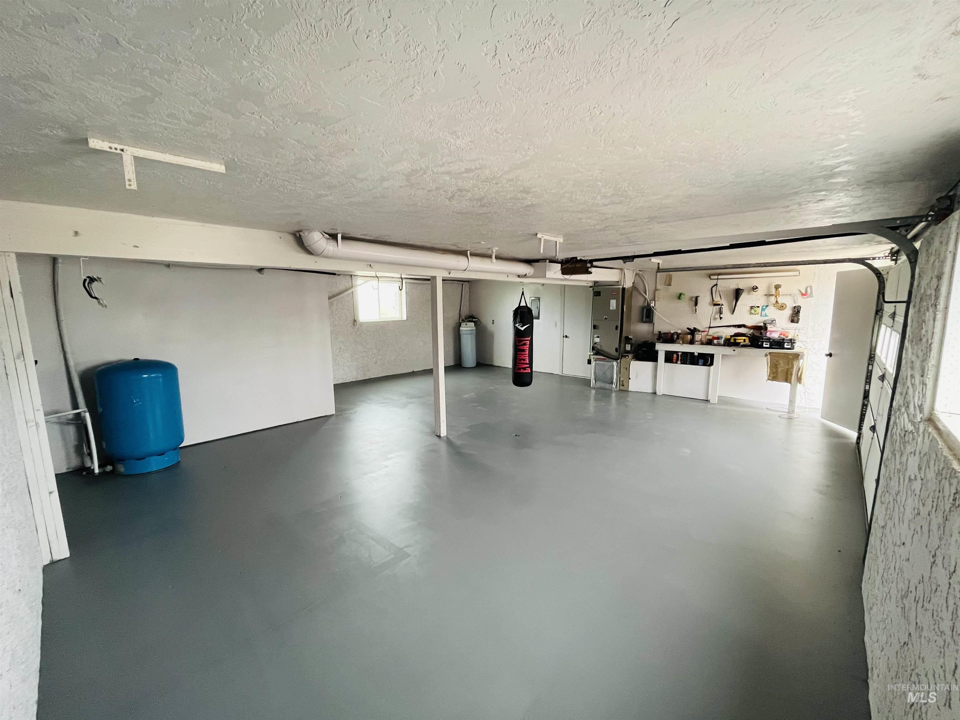 627 Sugar Ave, Ontario, Oregon 97914, 5 Bedrooms, 3 Bathrooms, Residential For Sale, Price $549,000,MLS 98970748