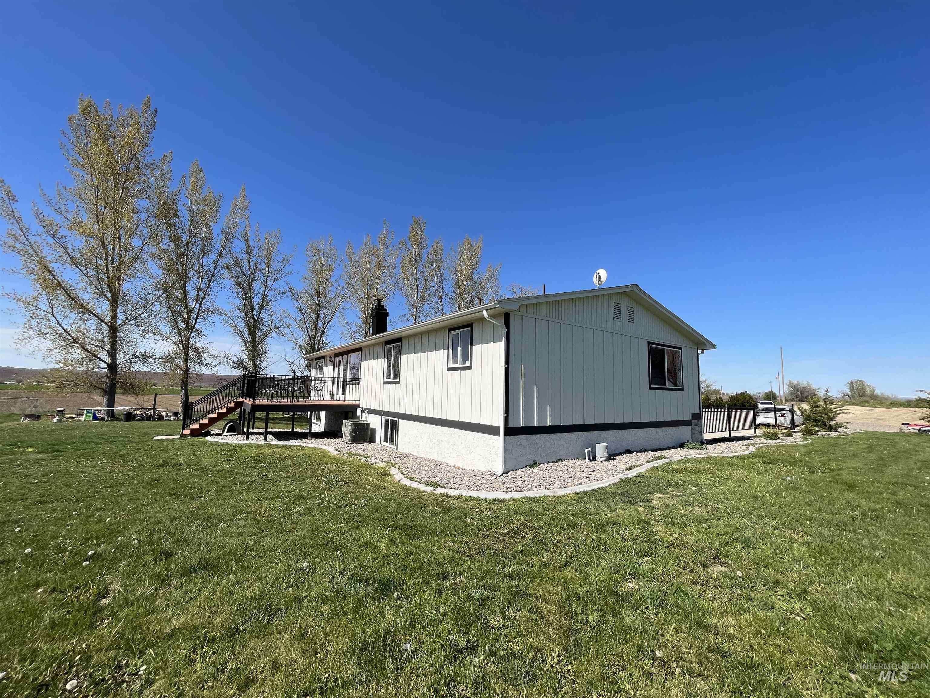 627 Sugar Ave, Ontario, Oregon 97914, 5 Bedrooms, 3 Bathrooms, Residential For Sale, Price $549,000,MLS 98970748