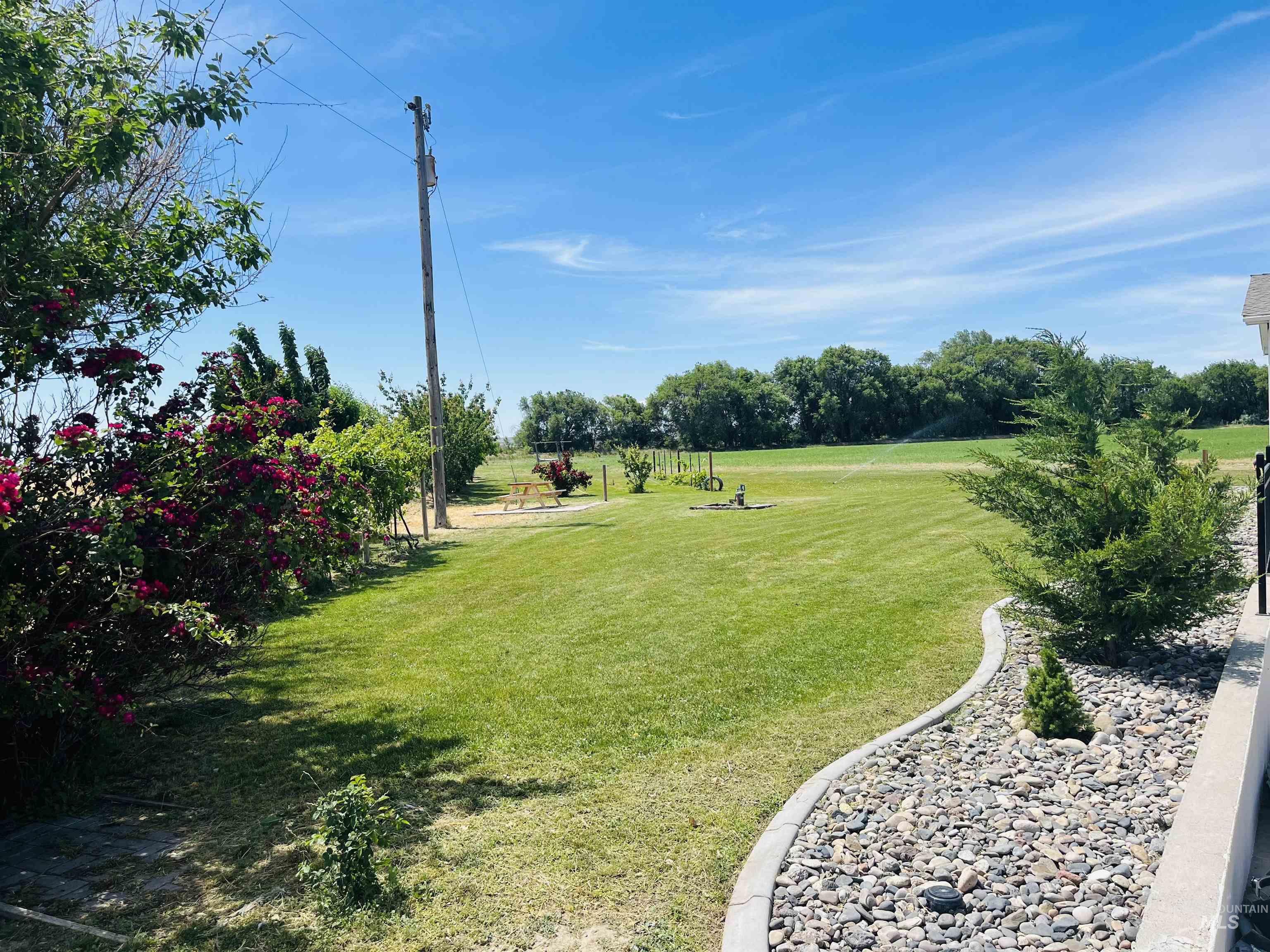 627 Sugar Ave, Ontario, Oregon 97914, 5 Bedrooms, 3 Bathrooms, Residential For Sale, Price $549,000,MLS 98970748