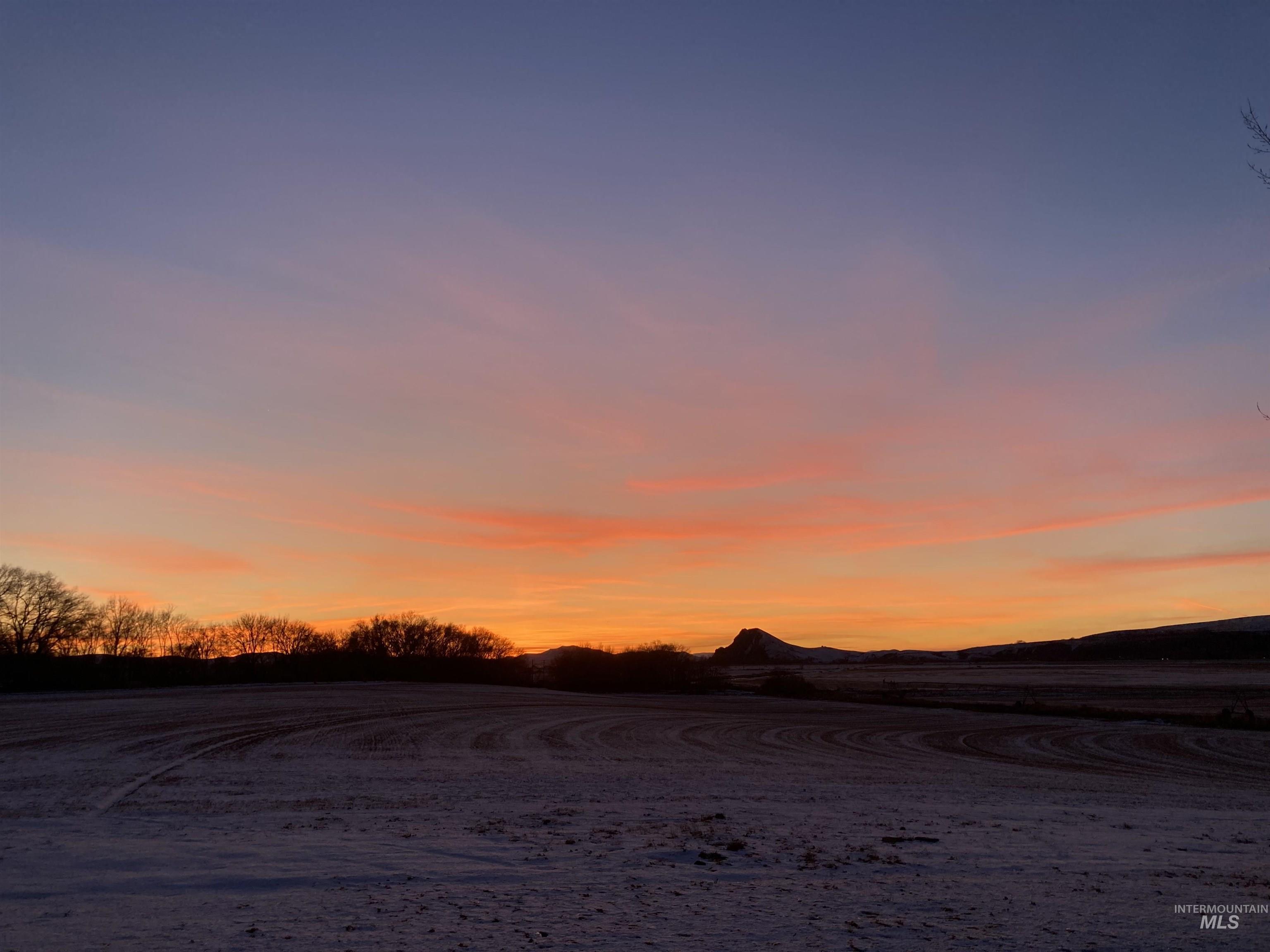 627 Sugar Ave, Ontario, Oregon 97914, 5 Bedrooms, 3 Bathrooms, Residential For Sale, Price $549,000,MLS 98970748