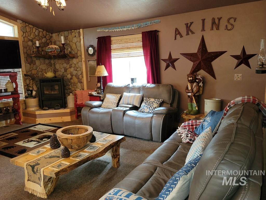 617 West Mountain Rd, Cascade, Idaho 83611, 2 Bedrooms, 2 Bathrooms, Residential For Sale, Price $529,900,MLS 98970754