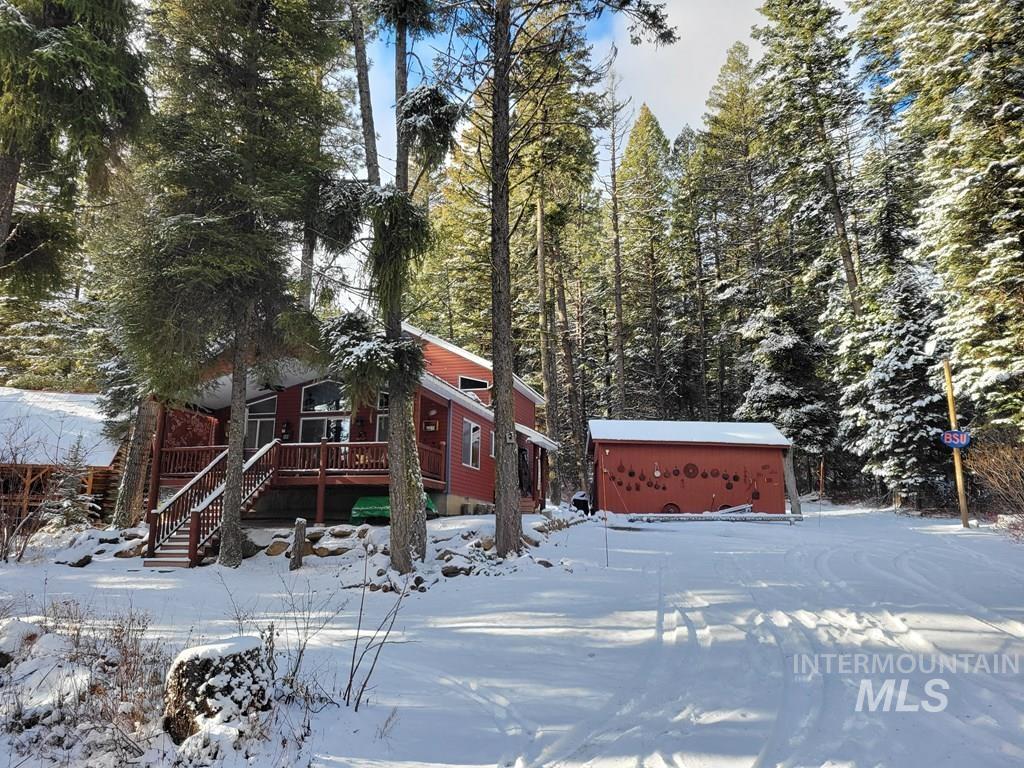 617 West Mountain Rd, Cascade, Idaho 83611, 2 Bedrooms, 2 Bathrooms, Residential For Sale, Price $529,900,MLS 98970754