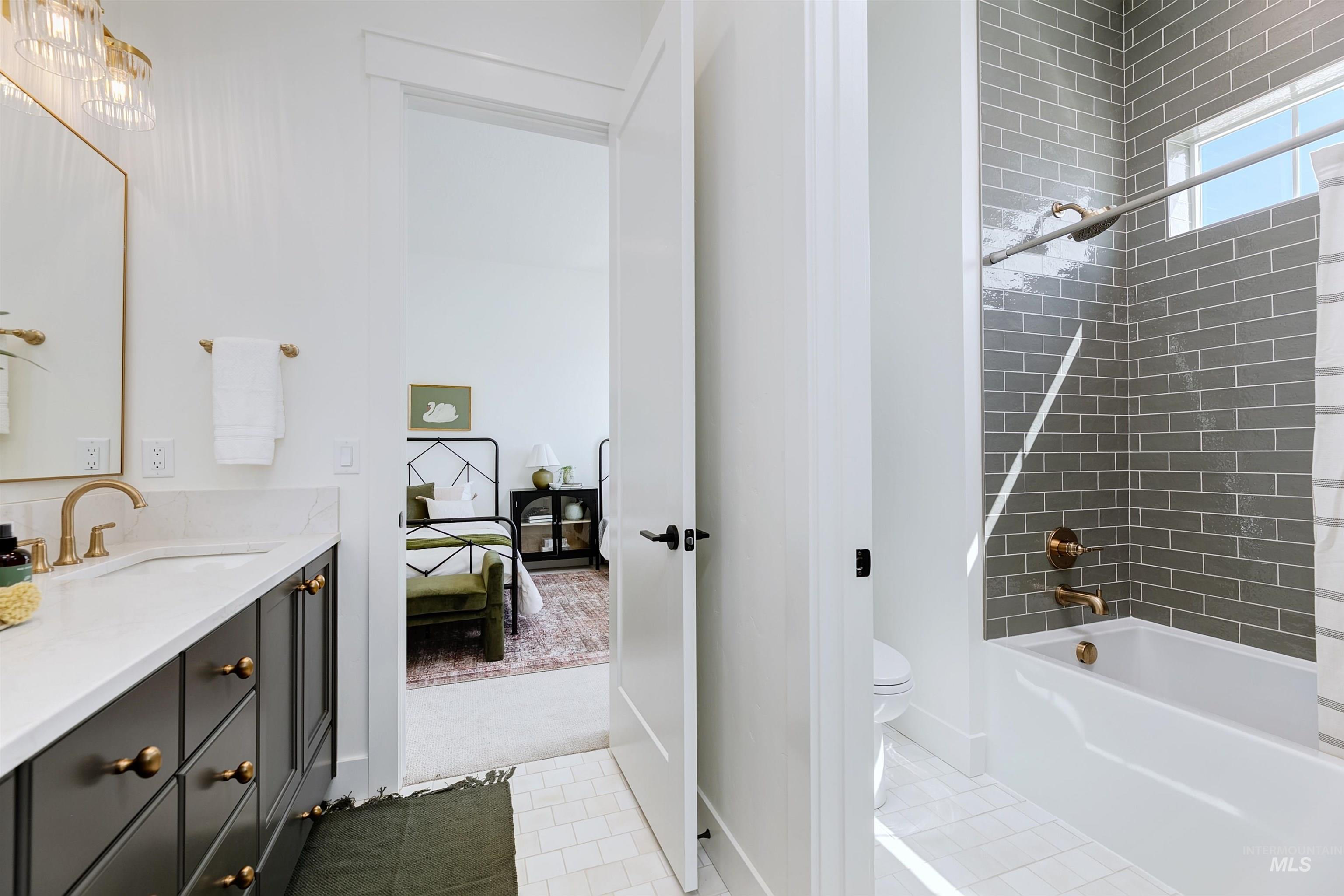 5641 W Haughburn Dr, Eagle, Idaho 83616-1444, 3 Bedrooms, 2.5 Bathrooms, Residential For Sale, Price $1,250,000,MLS 98970766