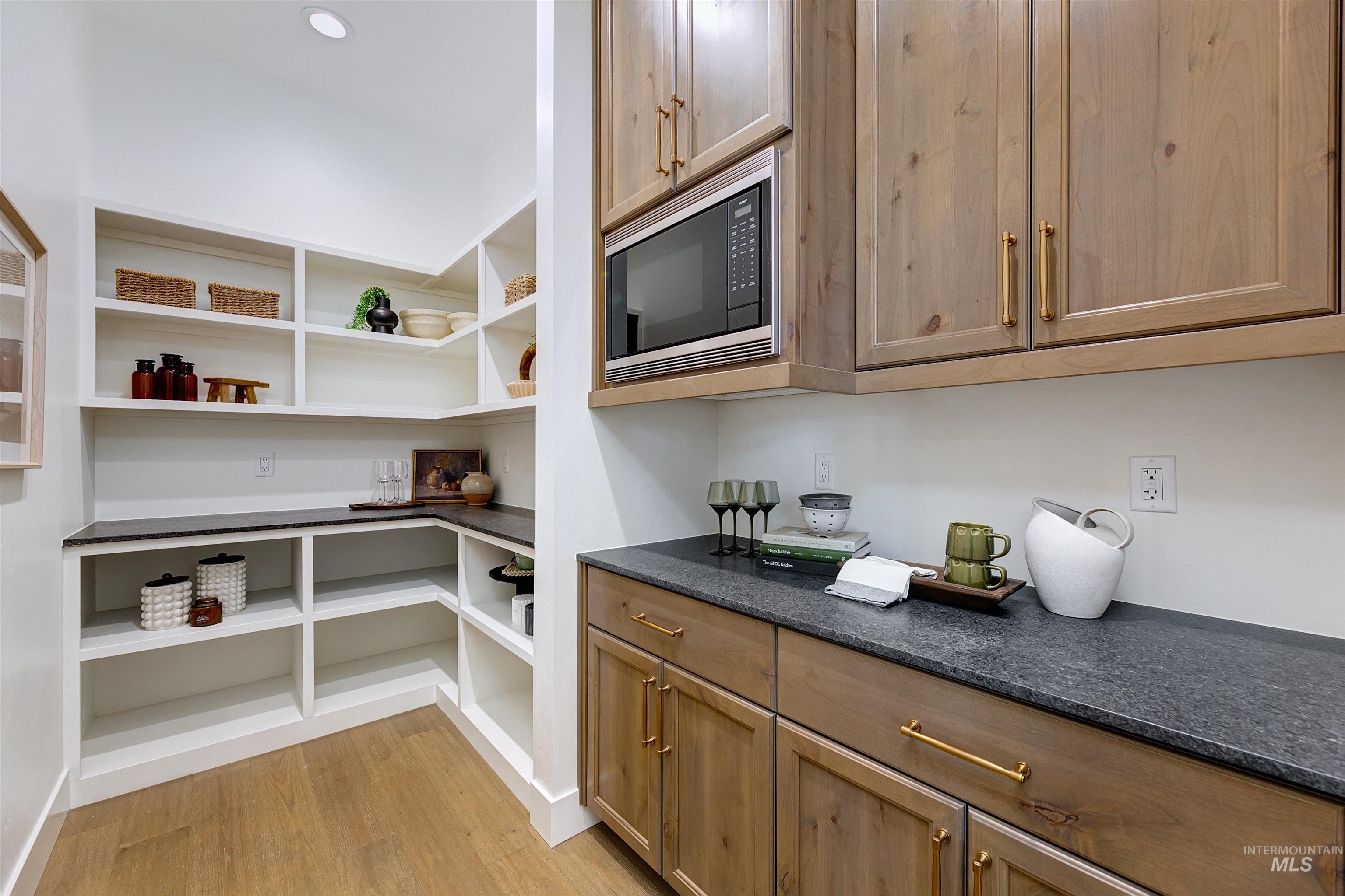 5641 W Haughburn Dr, Eagle, Idaho 83616-1444, 3 Bedrooms, 2.5 Bathrooms, Residential For Sale, Price $1,250,000,MLS 98970766