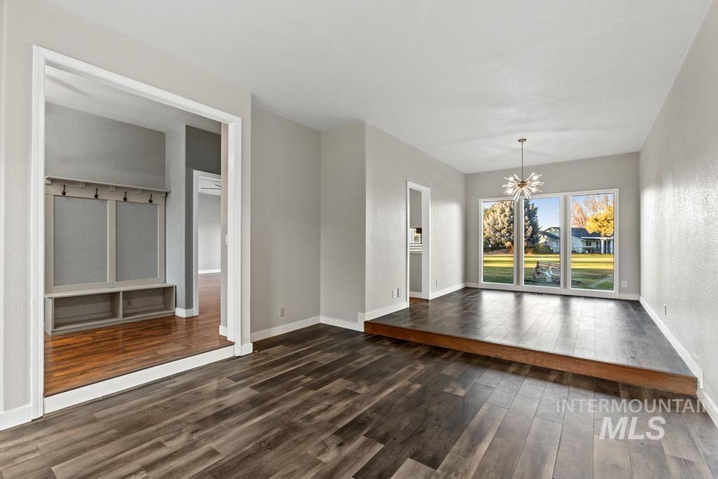 3684 W Stanwich Dr, Meridian, Idaho 83646, 4 Bedrooms, 3 Bathrooms, Residential For Sale, Price $549,000,MLS 98970768