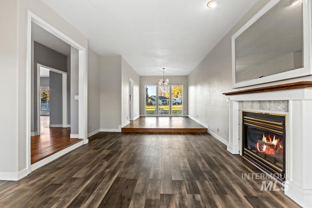 3684 W Stanwich Dr, Meridian, Idaho 83646, 4 Bedrooms, 3 Bathrooms, Residential For Sale, Price $549,000,MLS 98970768