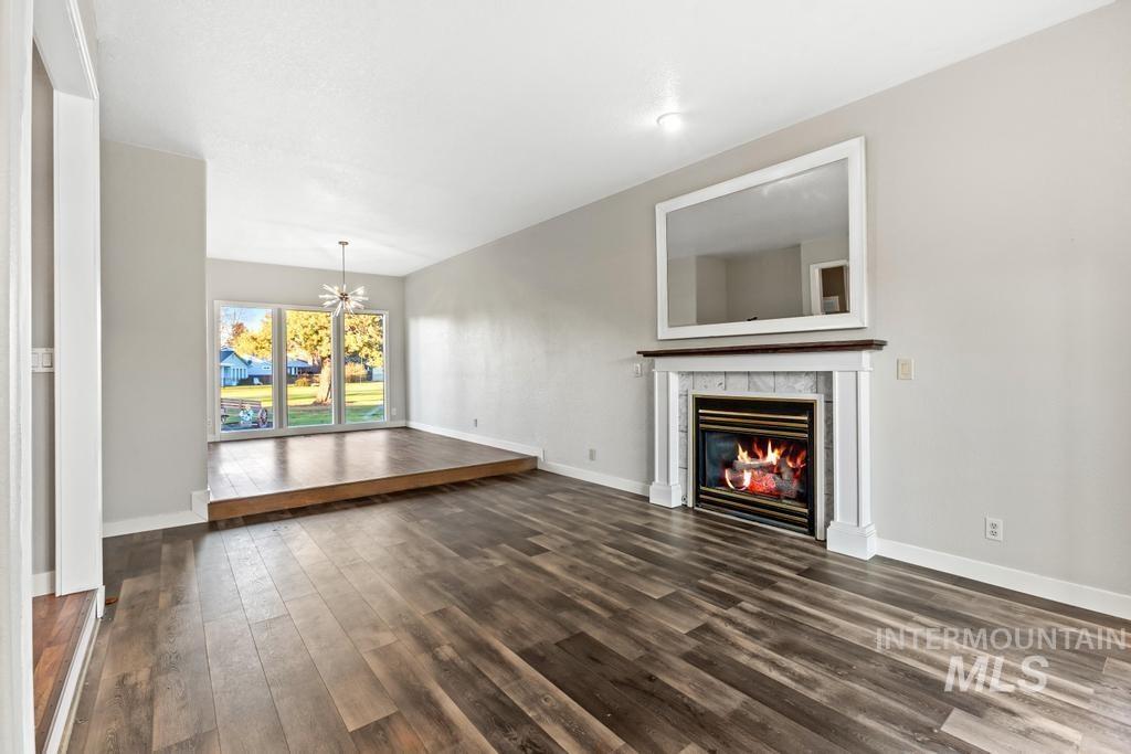 3684 W Stanwich Dr, Meridian, Idaho 83646, 4 Bedrooms, 3 Bathrooms, Residential For Sale, Price $549,000,MLS 98970768