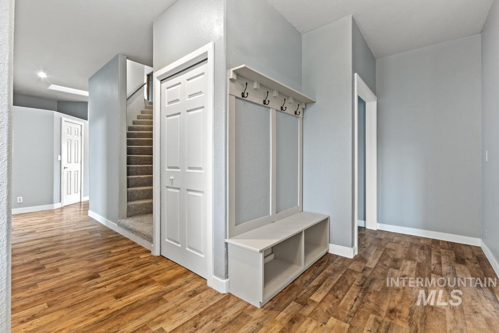 3684 W Stanwich Dr, Meridian, Idaho 83646, 4 Bedrooms, 3 Bathrooms, Residential For Sale, Price $549,000,MLS 98970768