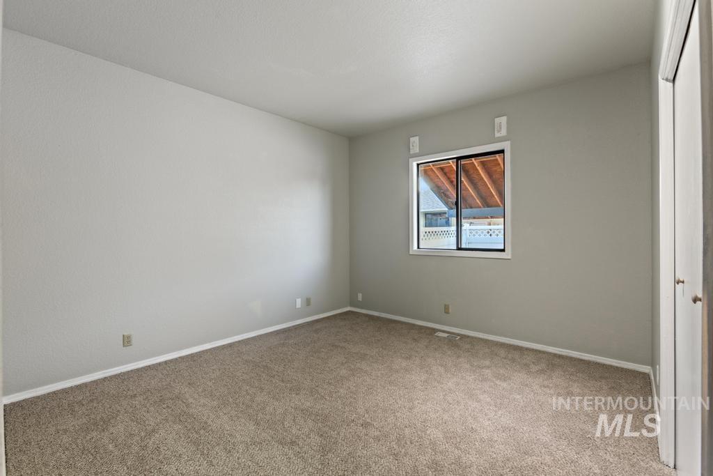 3684 W Stanwich Dr, Meridian, Idaho 83646, 4 Bedrooms, 3 Bathrooms, Residential For Sale, Price $549,000,MLS 98970768