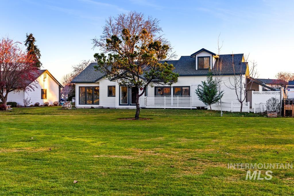 3684 W Stanwich Dr, Meridian, Idaho 83646, 4 Bedrooms, 3 Bathrooms, Residential For Sale, Price $549,000,MLS 98970768