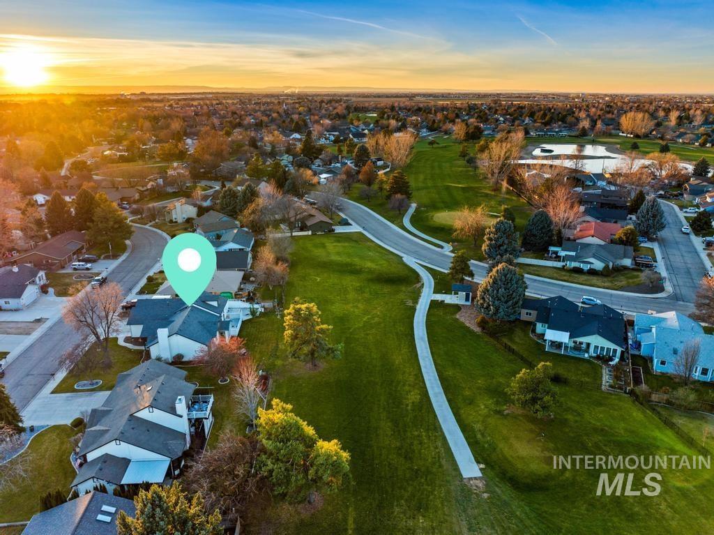 3684 W Stanwich Dr, Meridian, Idaho 83646, 4 Bedrooms, 3 Bathrooms, Residential For Sale, Price $549,000,MLS 98970768