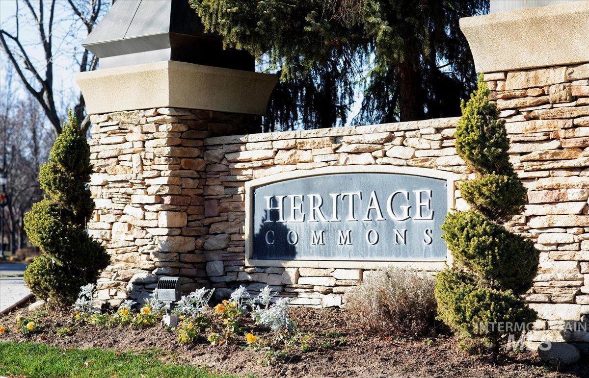 3965 N Heritage View Ave, Meridian, Idaho 83646, 3 Bedrooms, 2.5 Bathrooms, Residential For Sale, Price $524,900,MLS 98970771