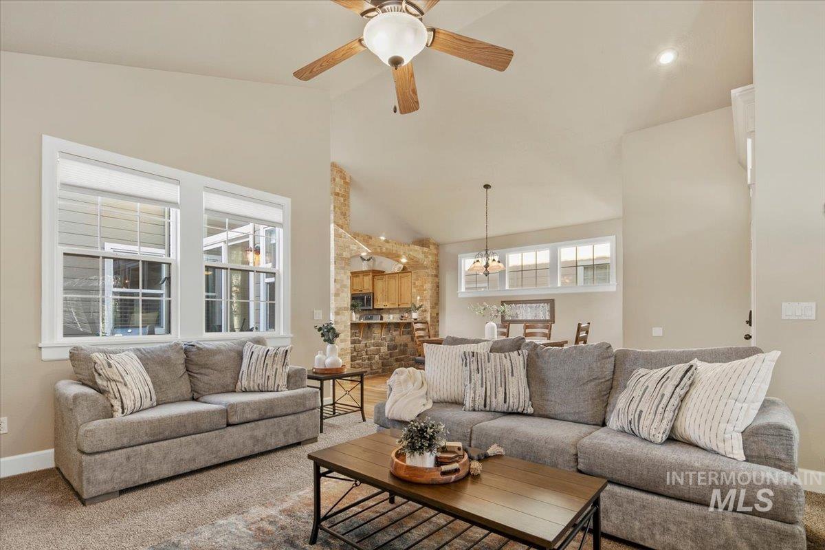 3965 N Heritage View Ave, Meridian, Idaho 83646, 3 Bedrooms, 2.5 Bathrooms, Residential For Sale, Price $524,900,MLS 98970771