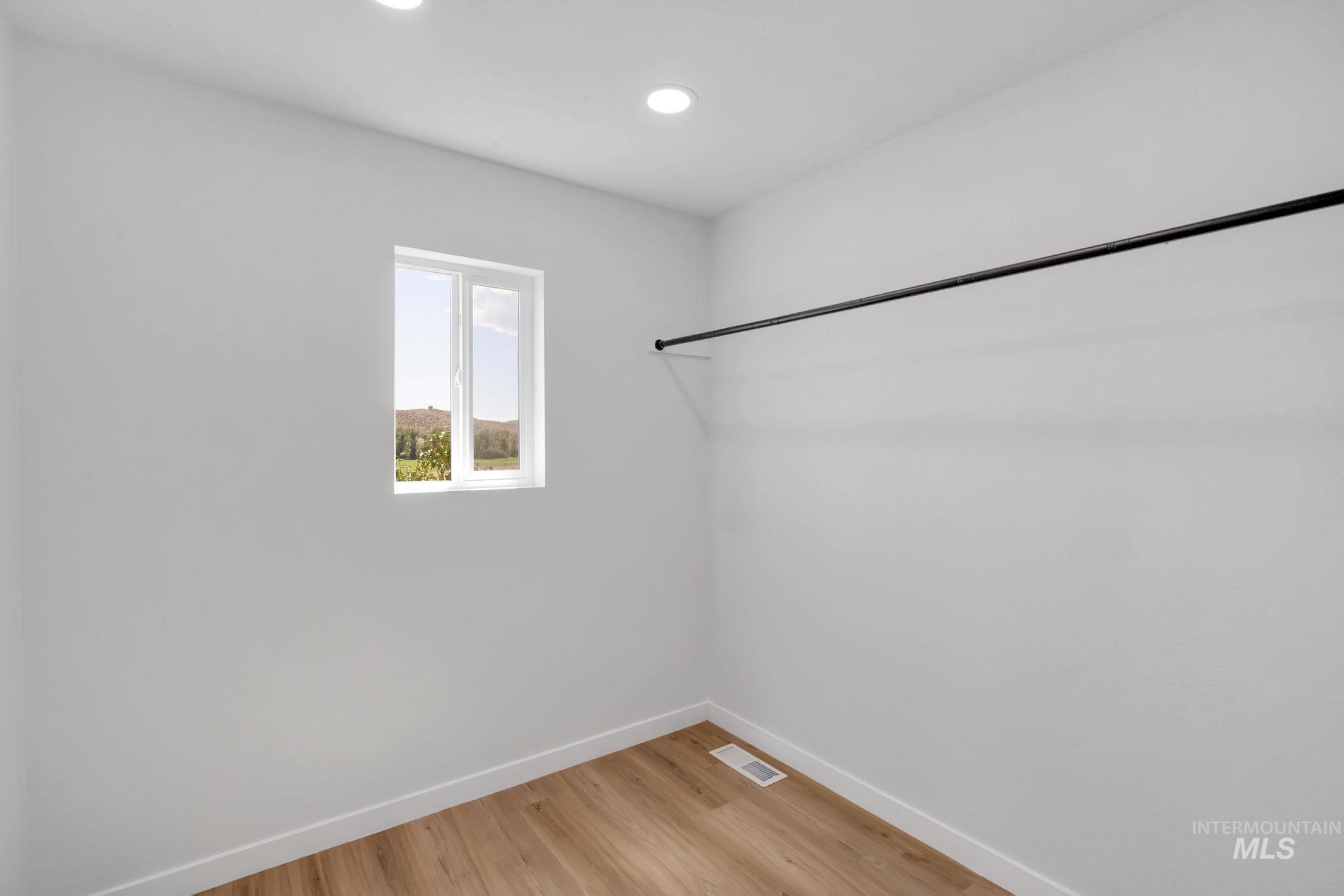 1070 W Indian Valley Rd, Indian Valley, Idaho 83632, 3 Bedrooms, 3 Bathrooms, Residential For Sale, Price $649,000,MLS 98970772