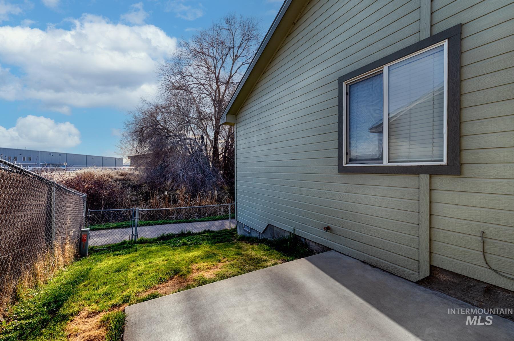 2829 Cougar, Nampa, Idaho 83687, 2 Bedrooms, 2 Bathrooms, Residential For Sale, Price $290,000,MLS 98970774