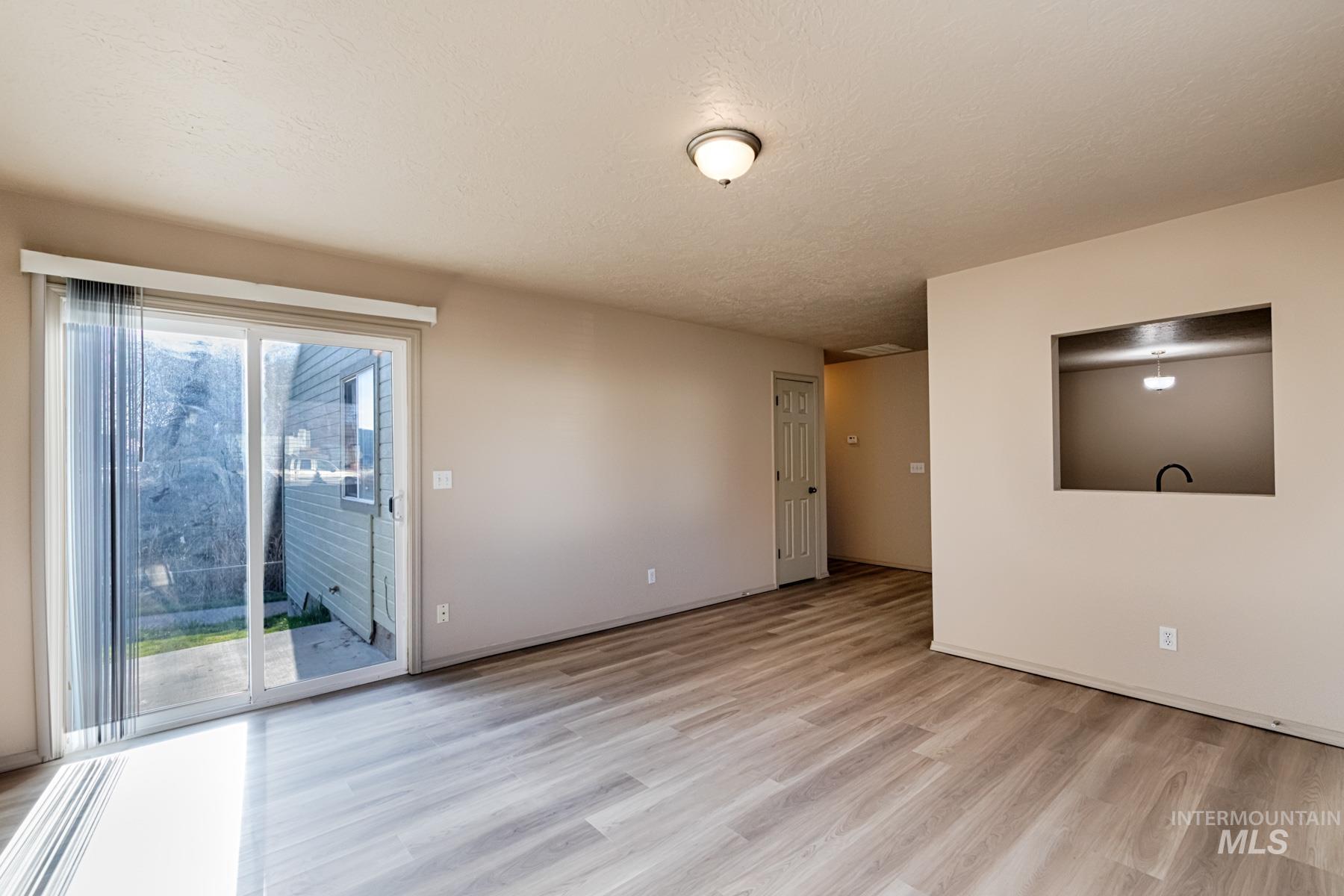 2829 Cougar, Nampa, Idaho 83687, 2 Bedrooms, 2 Bathrooms, Residential For Sale, Price $290,000,MLS 98970774