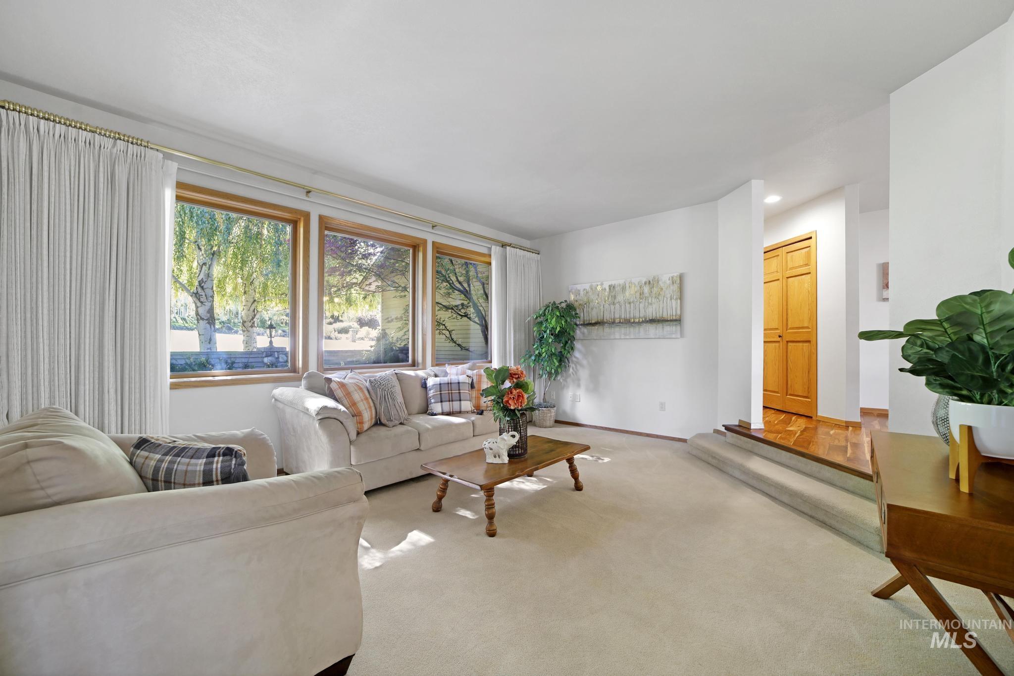 132 Country Club Drive, Buhl, Idaho 83316, 4 Bedrooms, 2.5 Bathrooms, Residential For Sale, Price $710,000,MLS 98970777