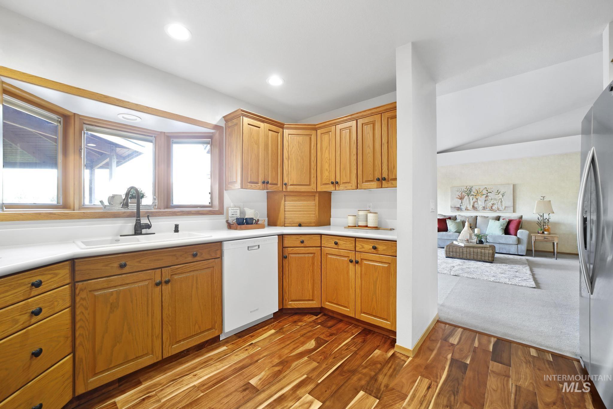 132 Country Club Drive, Buhl, Idaho 83316, 4 Bedrooms, 2.5 Bathrooms, Residential For Sale, Price $695,000,MLS 98970777