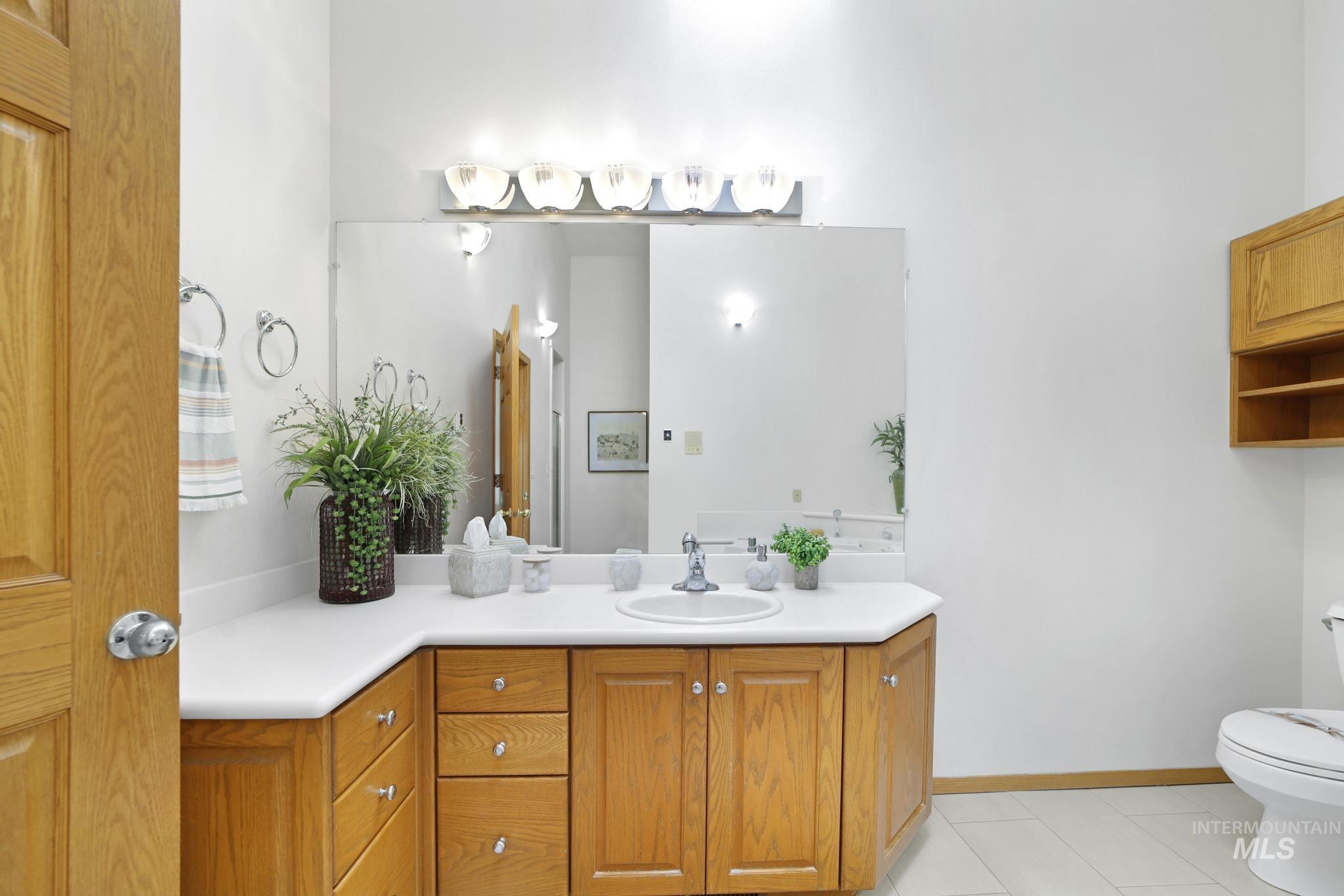 132 Country Club Drive, Buhl, Idaho 83316, 4 Bedrooms, 2.5 Bathrooms, Residential For Sale, Price $710,000,MLS 98970777