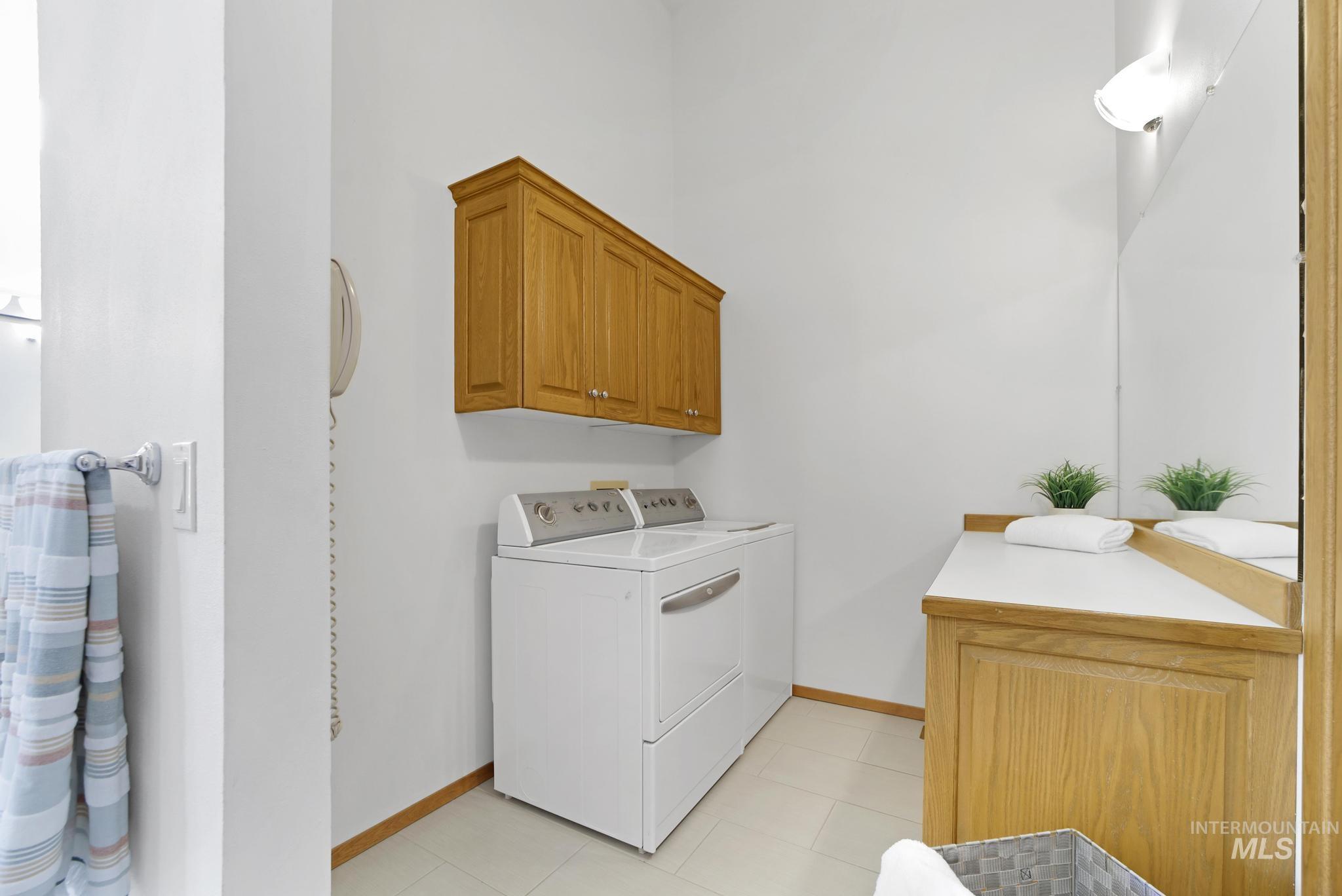 132 Country Club Drive, Buhl, Idaho 83316, 4 Bedrooms, 2.5 Bathrooms, Residential For Sale, Price $710,000,MLS 98970777