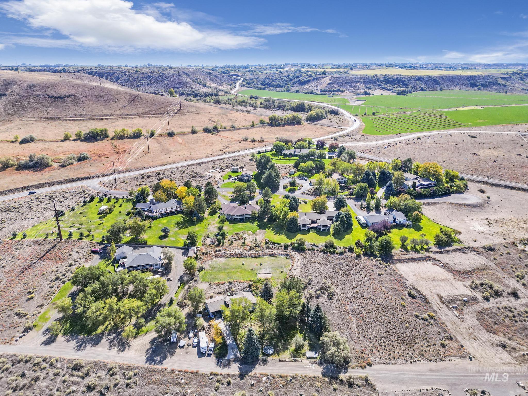 132 Country Club Drive, Buhl, Idaho 83316, 4 Bedrooms, 2.5 Bathrooms, Residential For Sale, Price $710,000,MLS 98970777