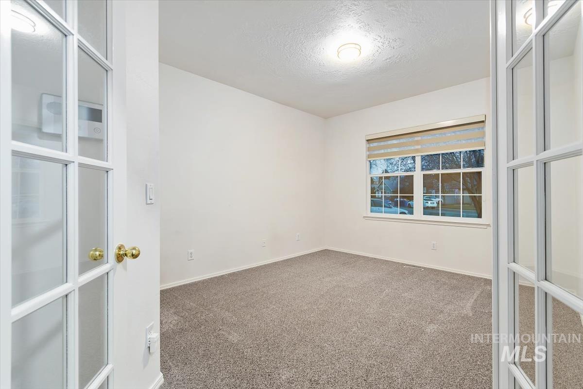 2213 E Celia Ct., Eagle, Idaho 83616, 3 Bedrooms, 3 Bathrooms, Residential For Sale, Price $539,900,MLS 98970778